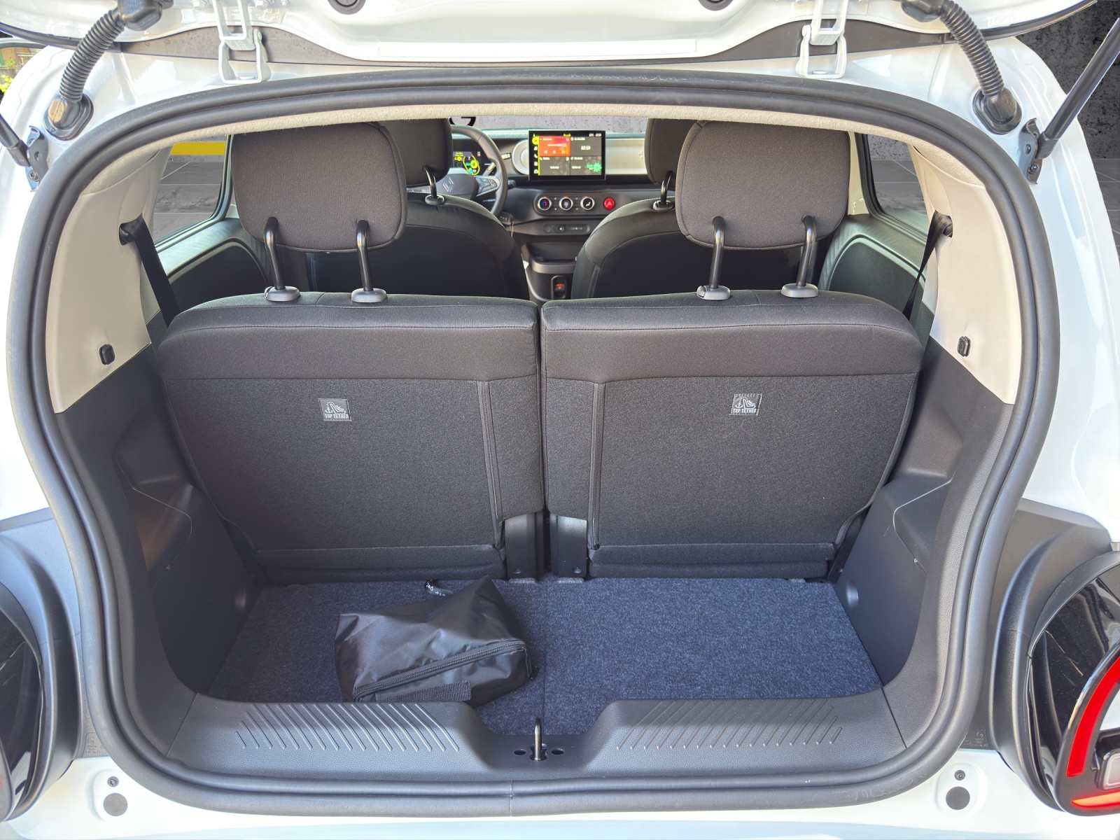 RENAULT Twingo E-Tech 27kWh Evolution-image-13