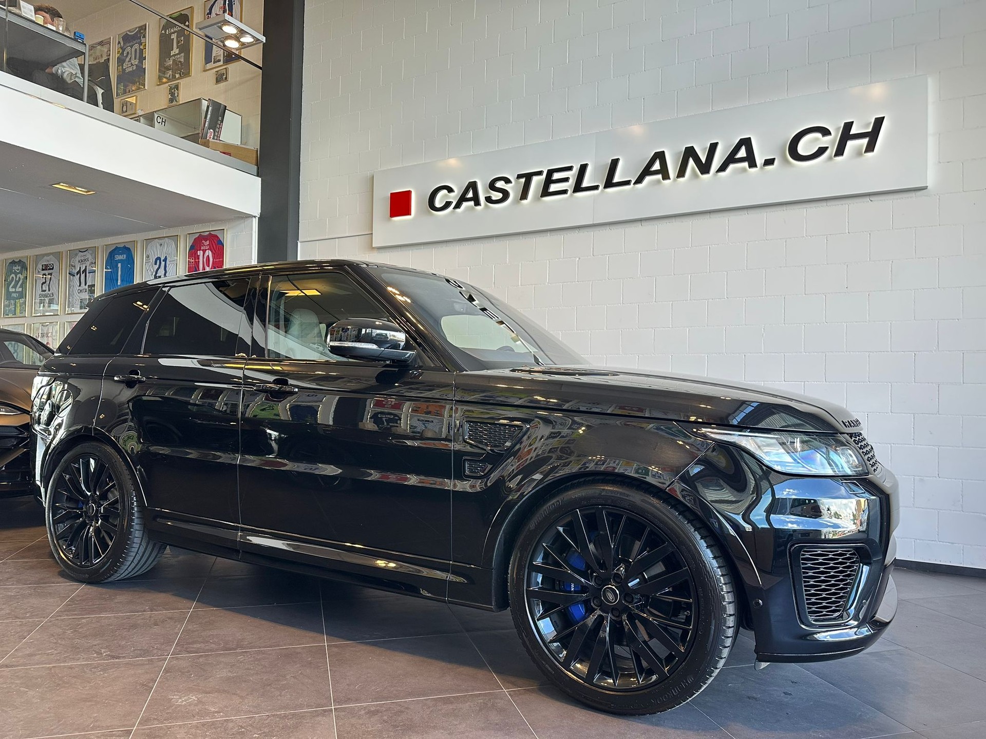 LAND ROVER Range Rover Sport 5.0 V8 SVR-image-0