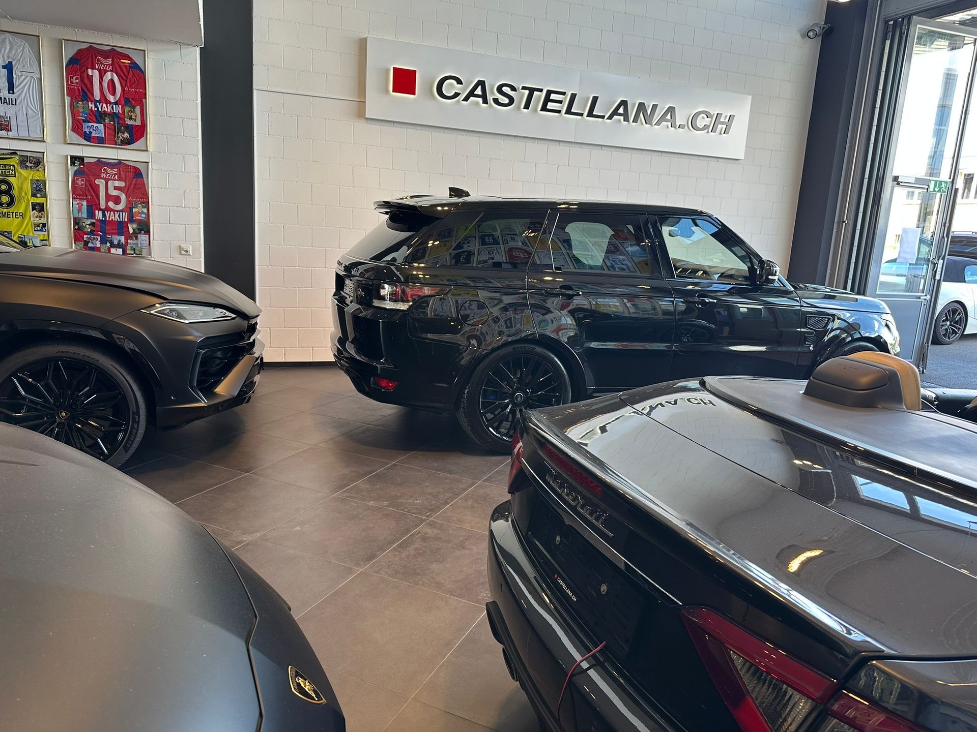 LAND ROVER Range Rover Sport 5.0 V8 SVR-image-3