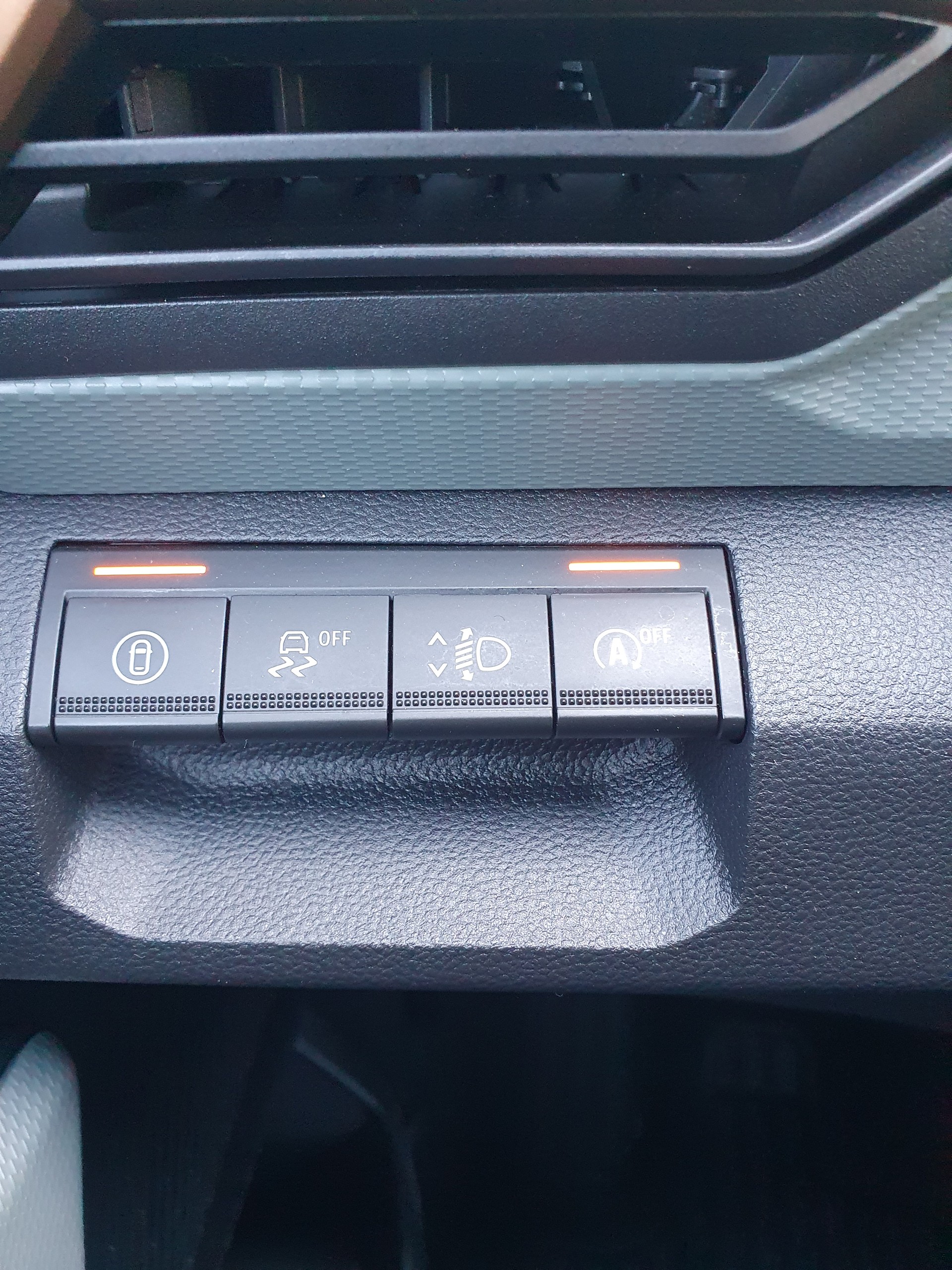 DACIA Duster TCe 130 48V Extreme 4x4-image-11