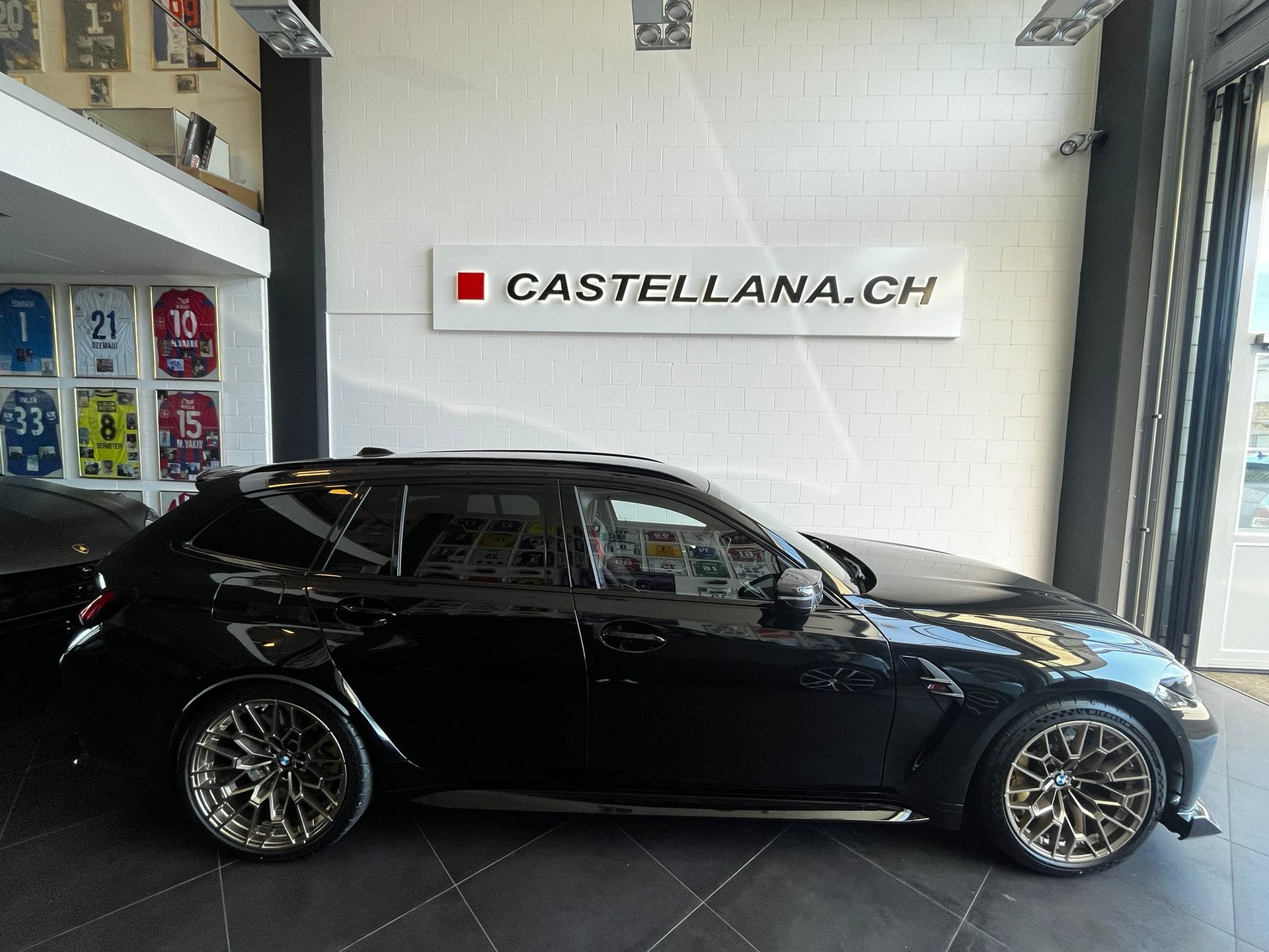 BMW M3 CS Touring xDrive-image-4