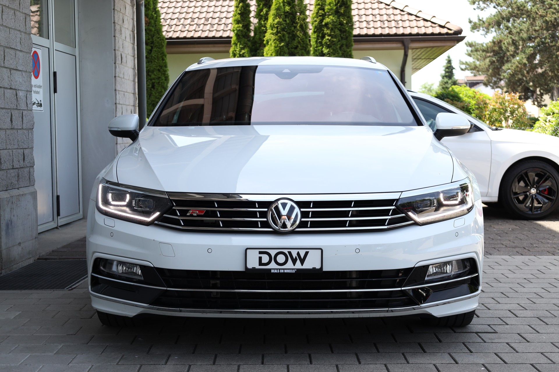 VW Passat Variant 2.0 TDI SCR BMT Highline DSG-image-5