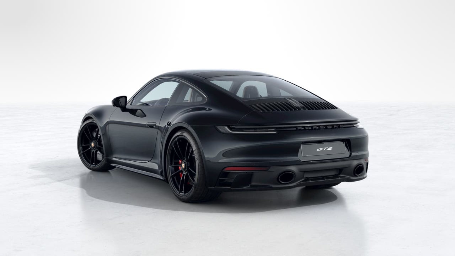 PORSCHE 911 Carrera 4 GTS-image-2