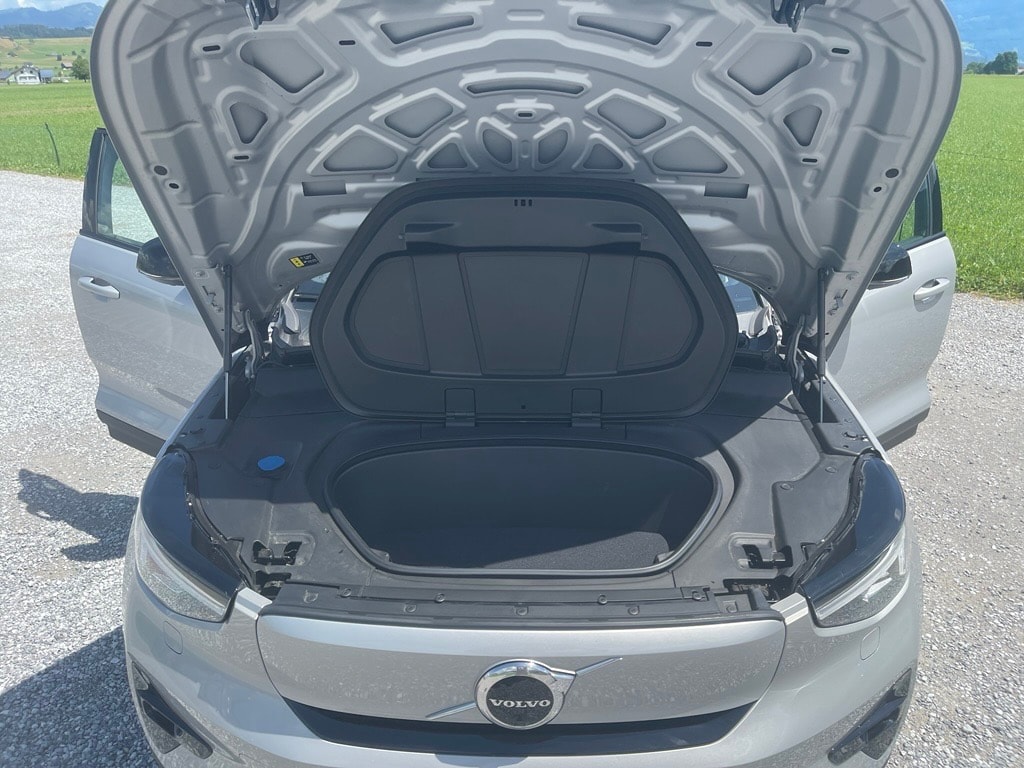 VOLVO P6 Recharge Ultimate-image-9
