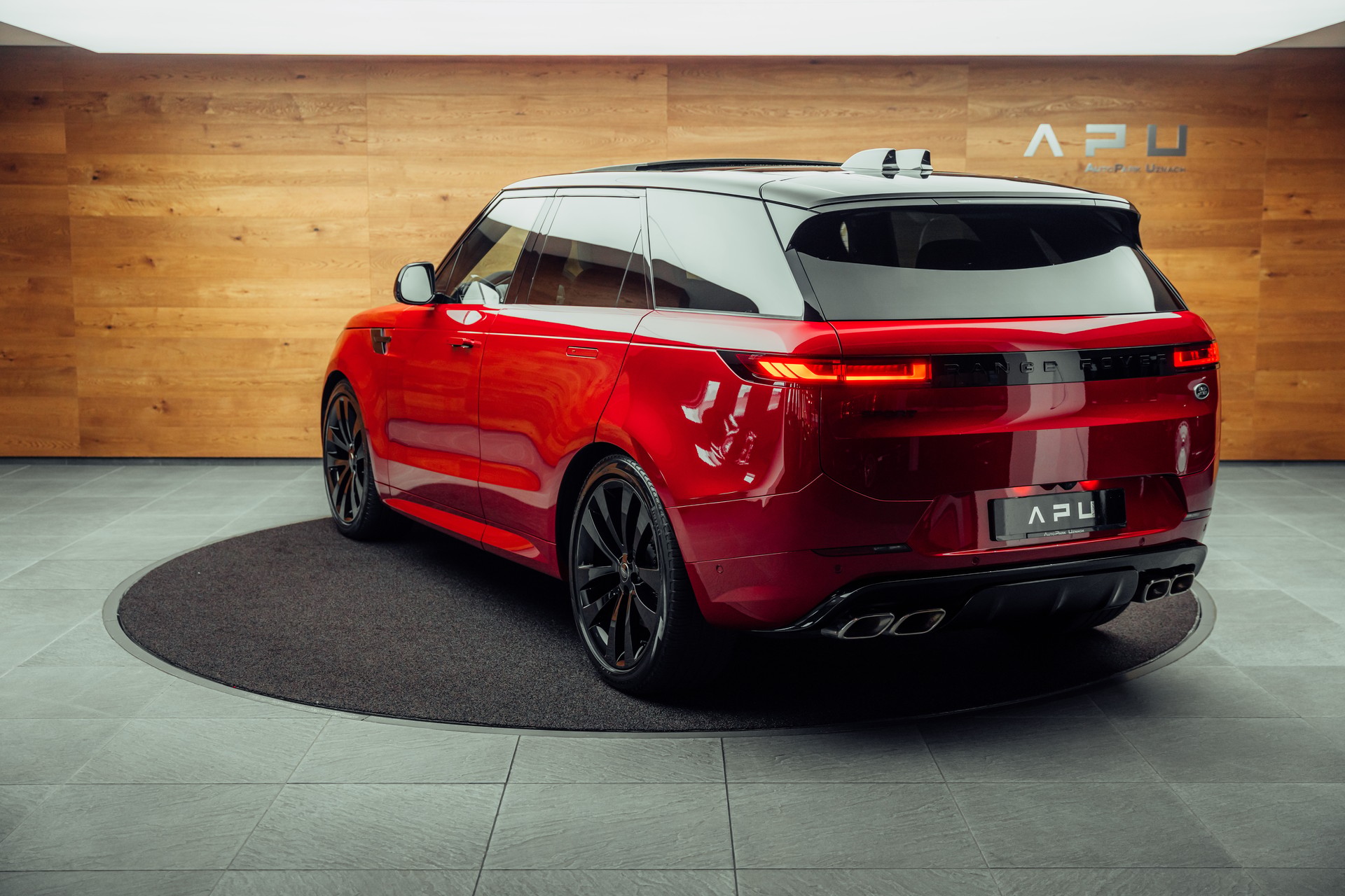 LAND ROVER Range Rover Sport P530 4.4 V8 First Edition Automatic-image-2