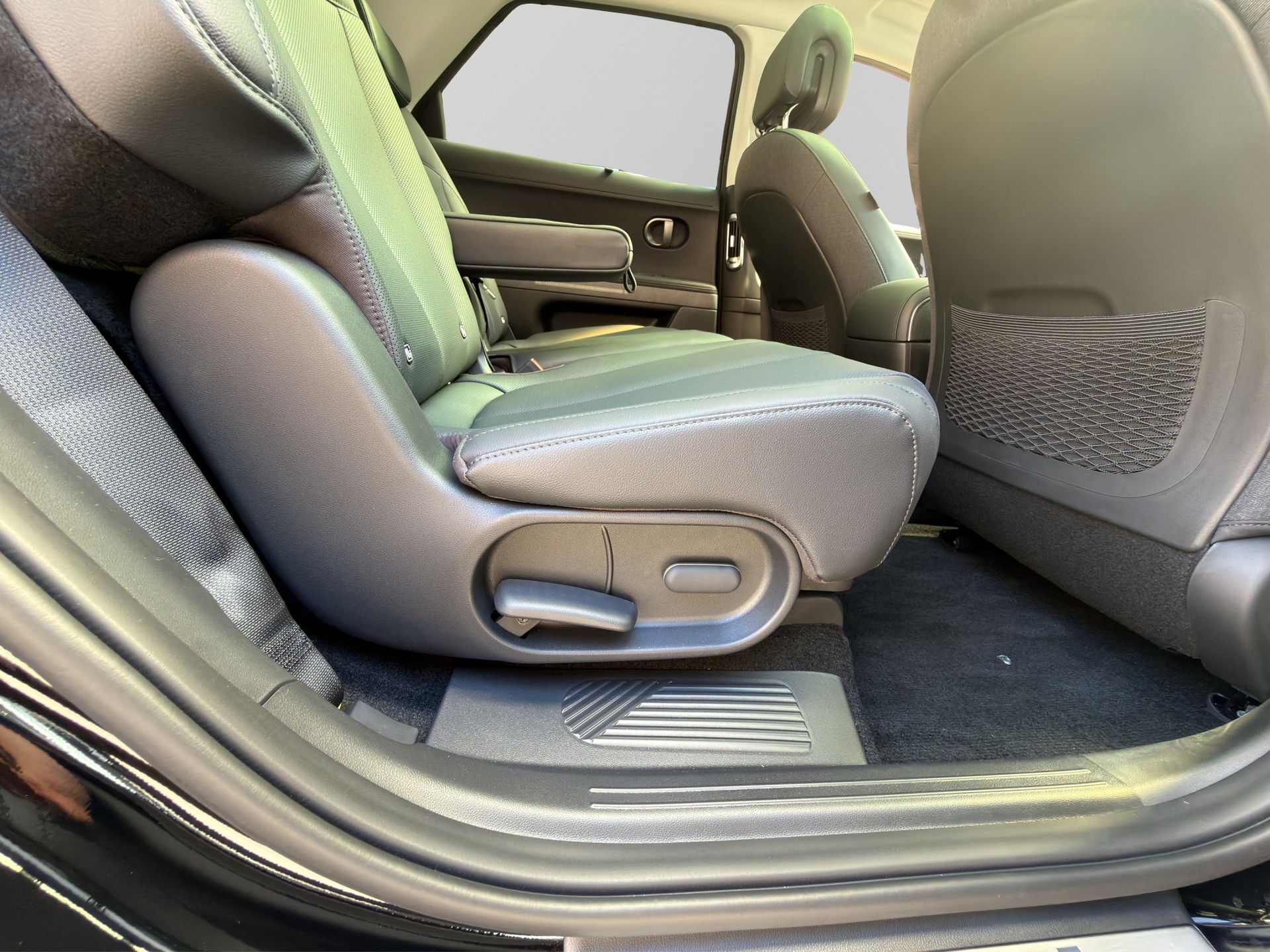 HYUNDAI Ioniq 5 Vertex 84kWh 4WD-image-17