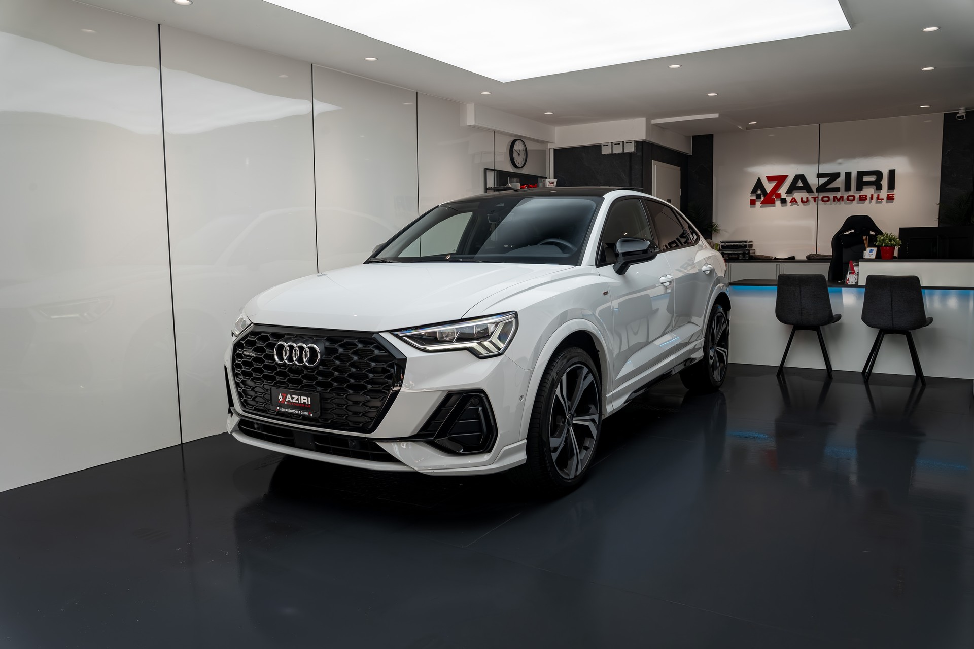 AUDI Q3 Sportback 45 TFSI S line quattro S-tronic-image-0