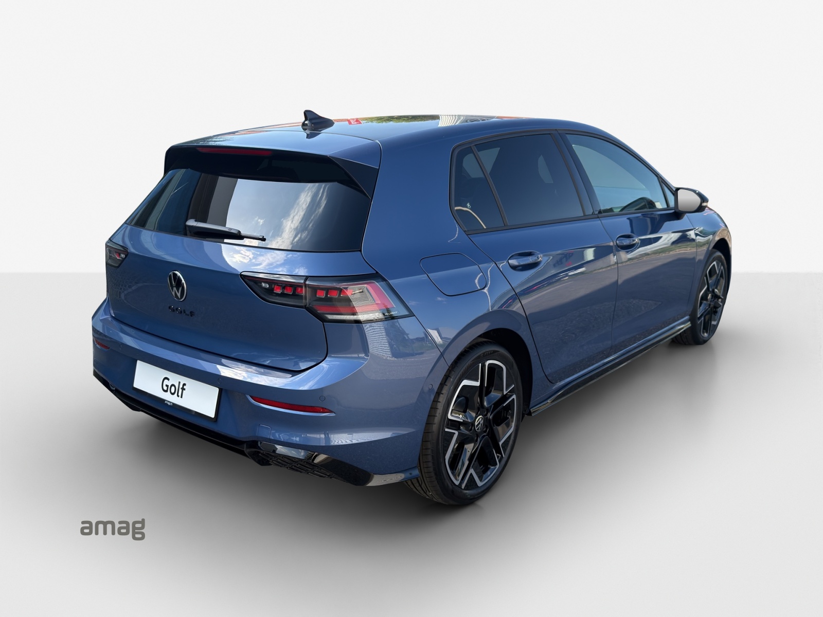 VW Golf R-Line 1.5eTSI 150PS-image-4