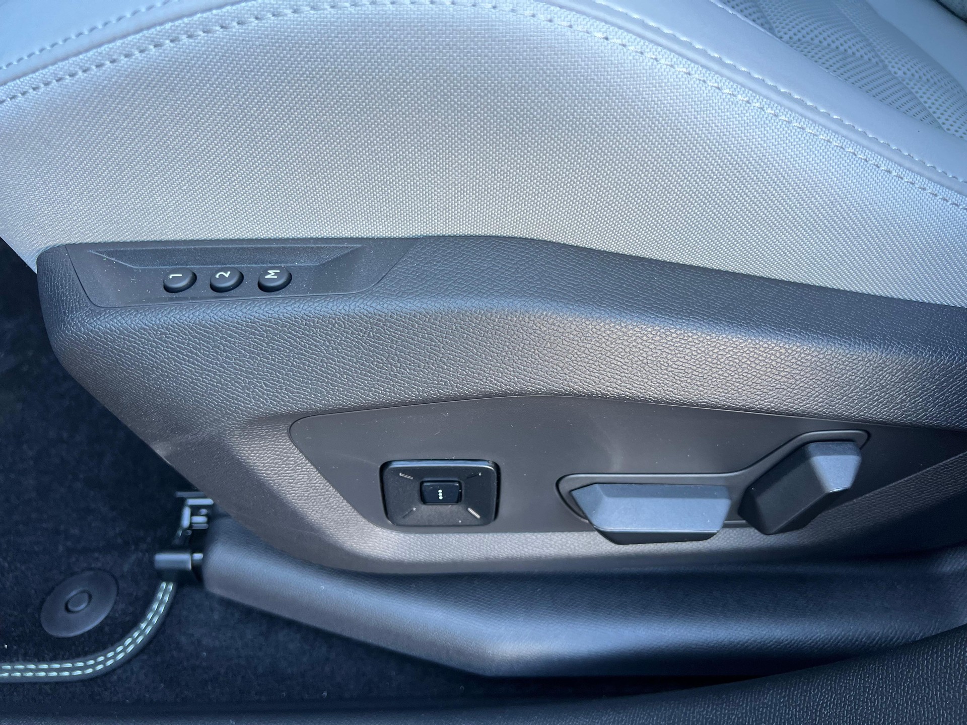 CITROEN C5 Aircross 1.6 Plug-in Hybrid Max-image-19