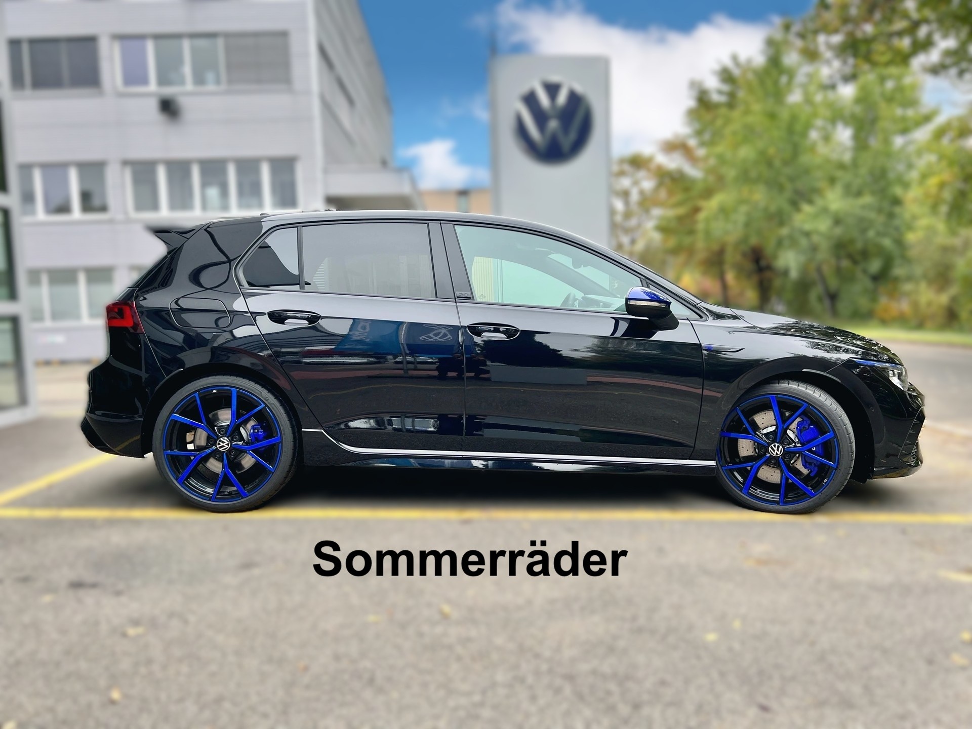 VW 2.0 TSI R 20 Years DSG 4motion-image-1