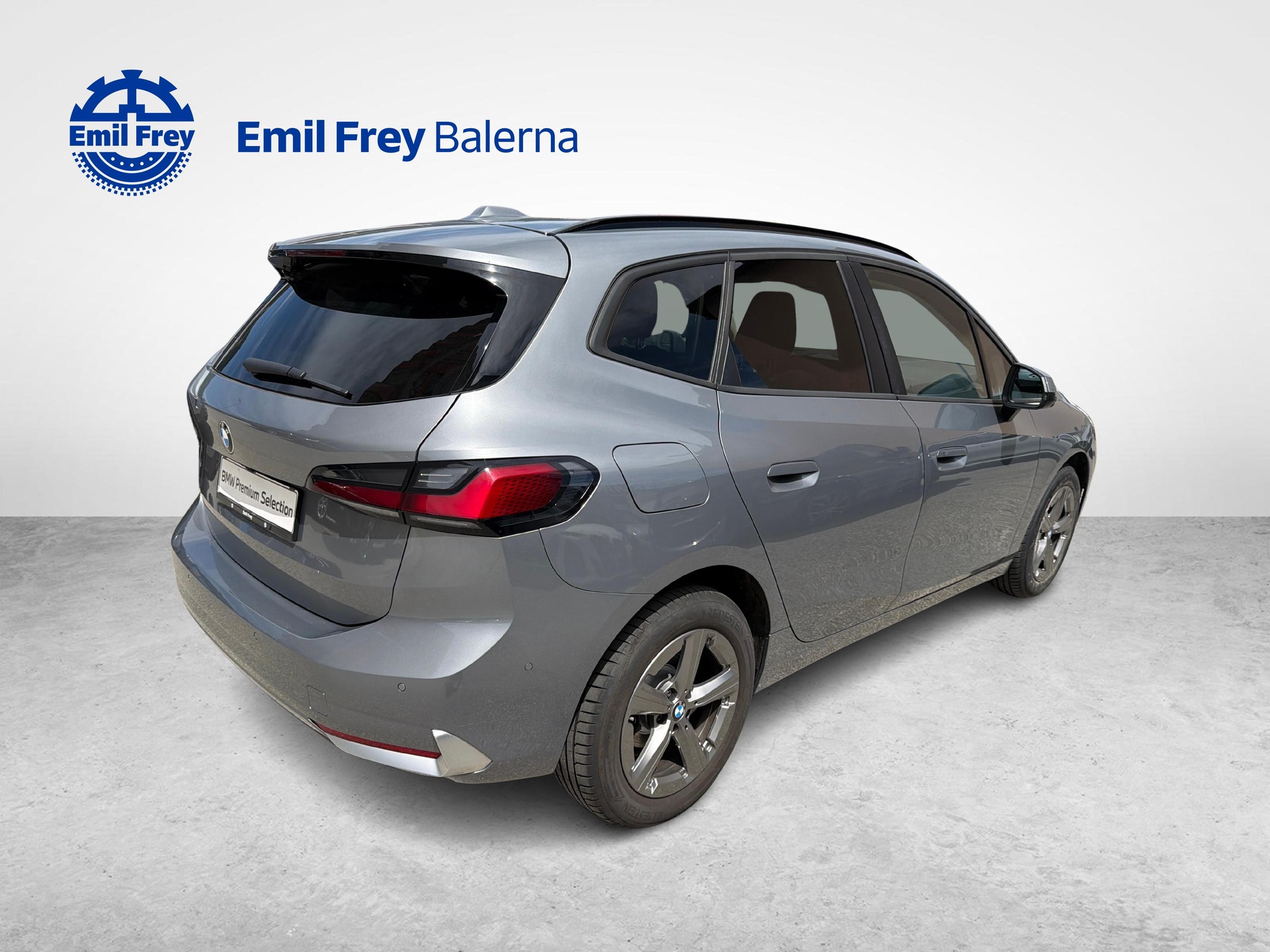 BMW 218i Active Tourer-image-4
