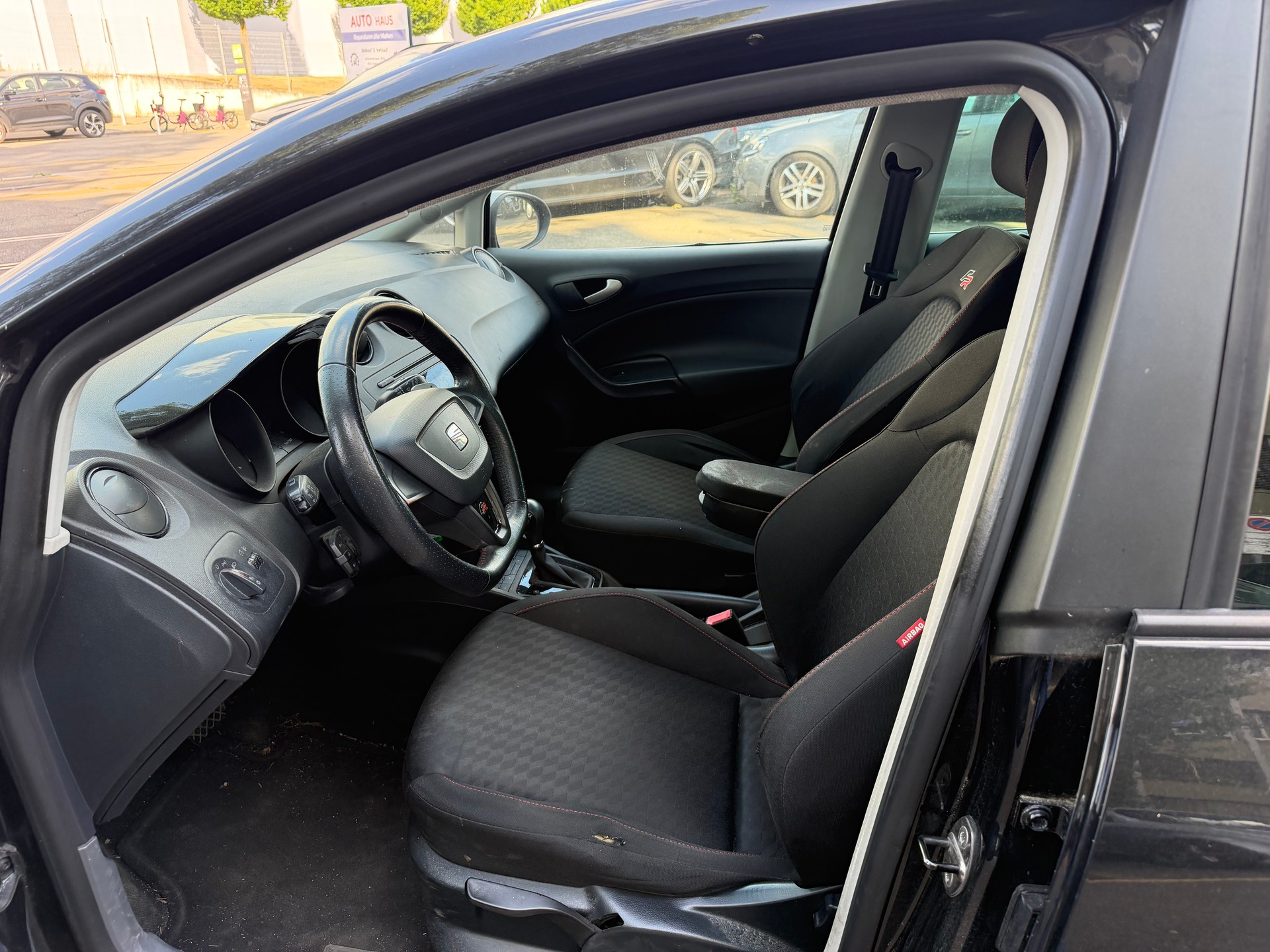 SEAT Ibiza 1.4 TSI FR-image-10