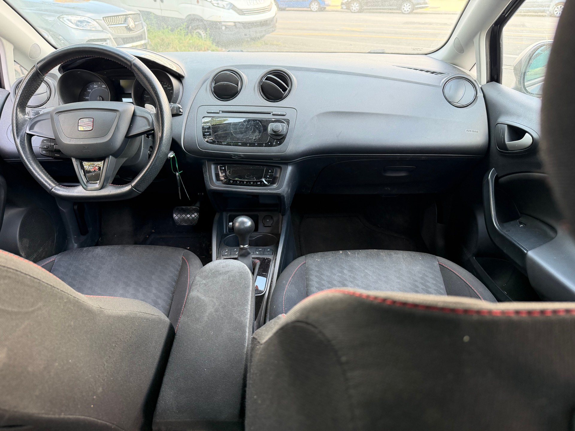 SEAT Ibiza 1.4 TSI FR-image-8