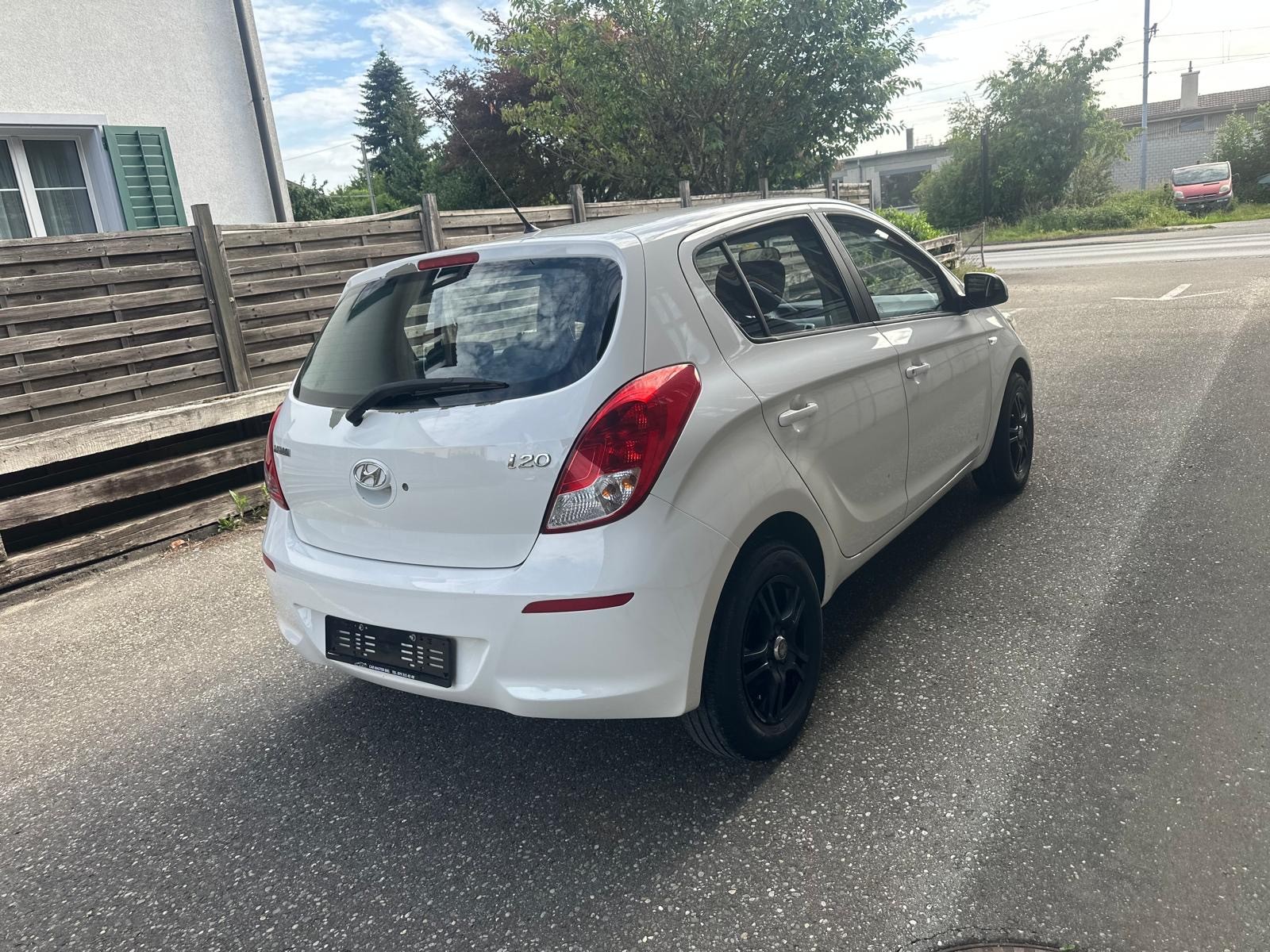 HYUNDAI i20 1.2 Comfort-image-2