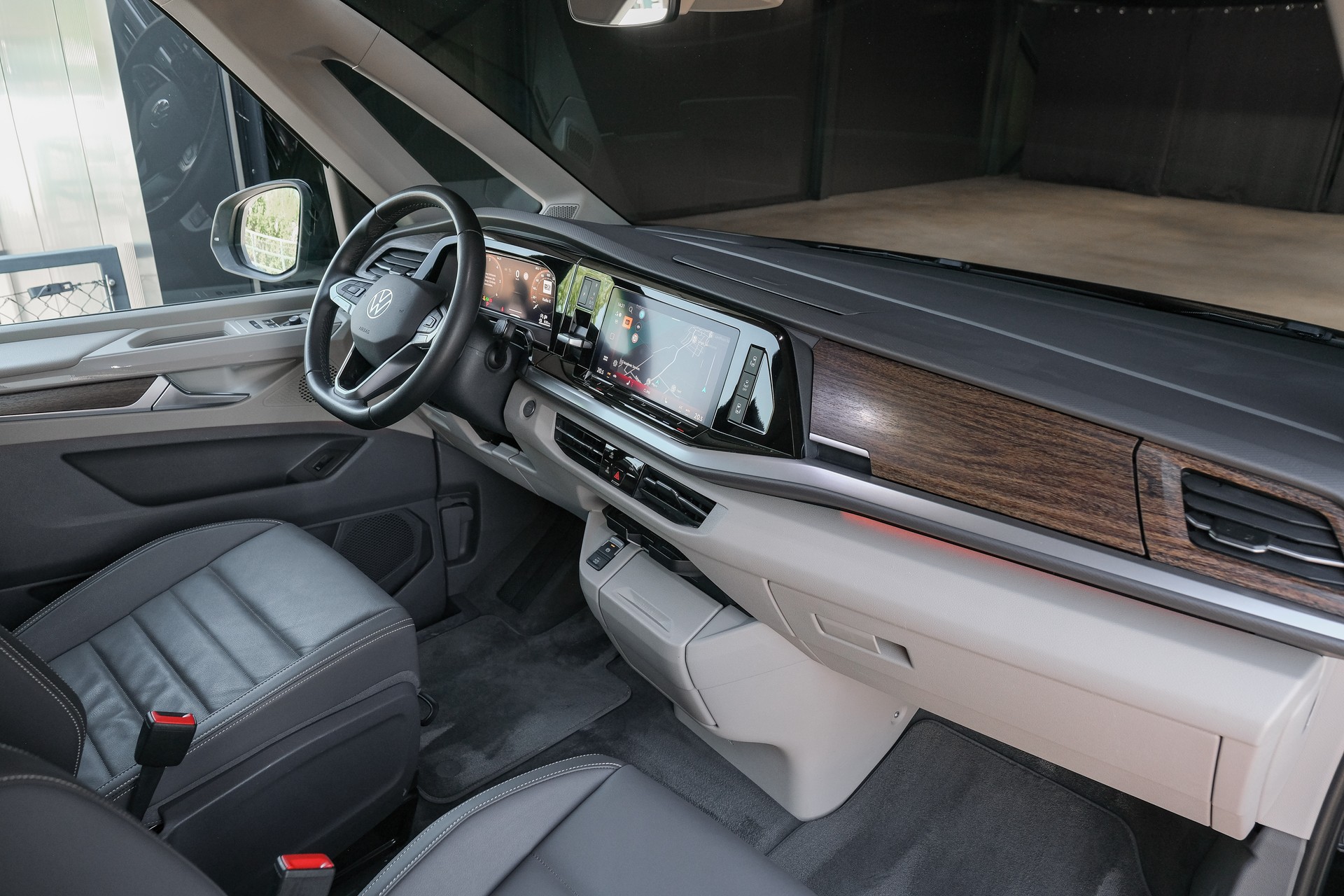 VW Multivan 2.0 TDI Style DSG-image-15