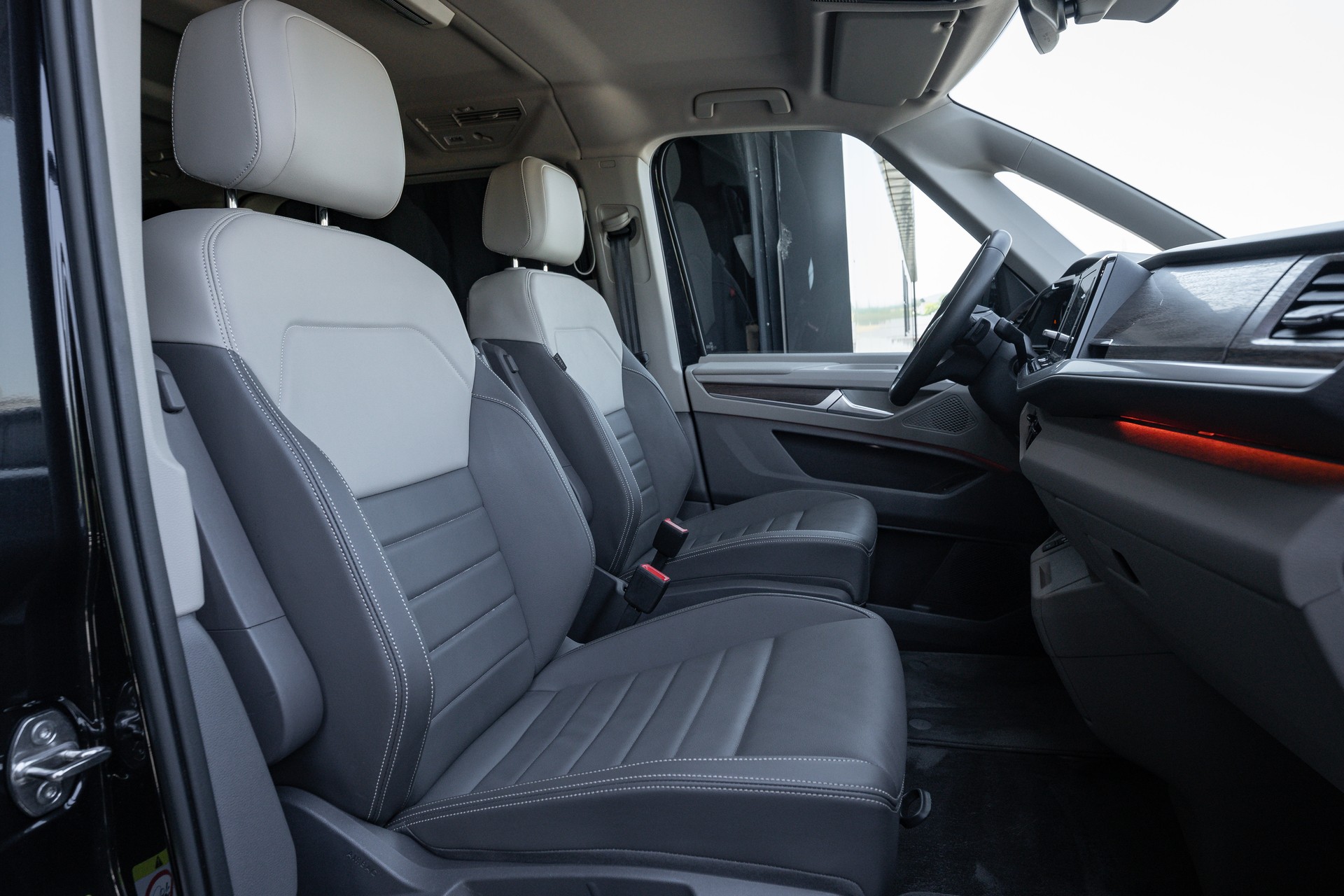 VW Multivan 2.0 TDI Style DSG-image-10