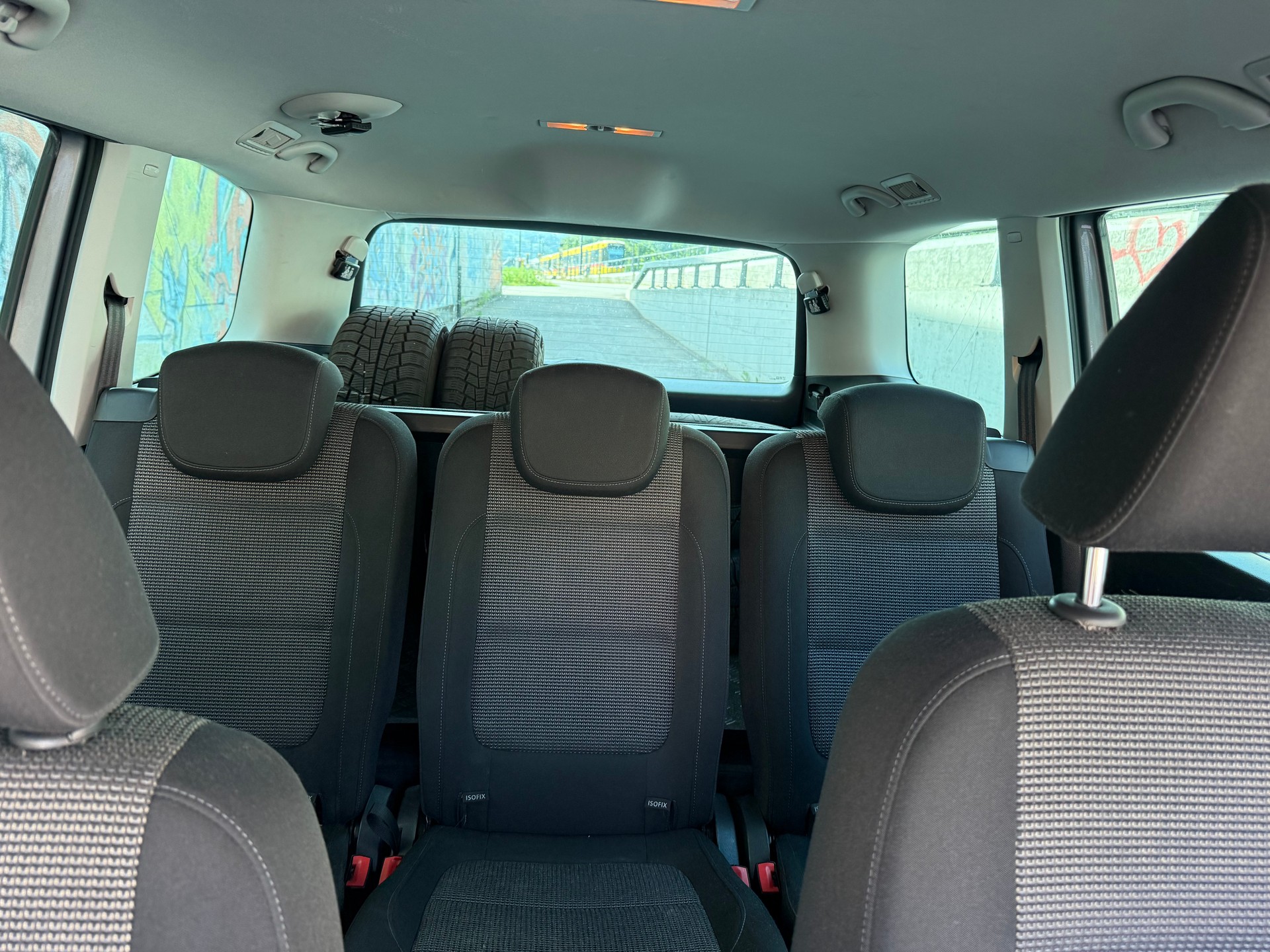 VW Sharan 2.0 TDI BMT Comfortline DSG-image-7