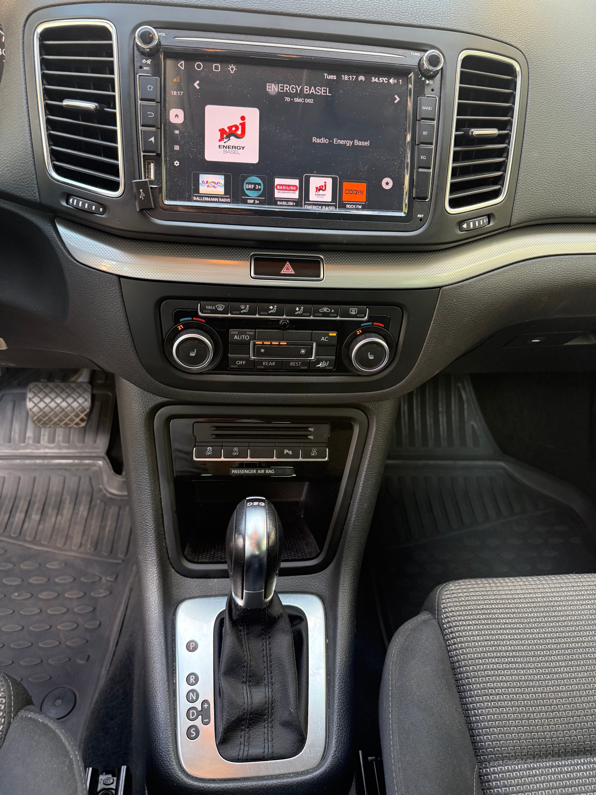 VW Sharan 2.0 TDI BMT Comfortline DSG-image-9
