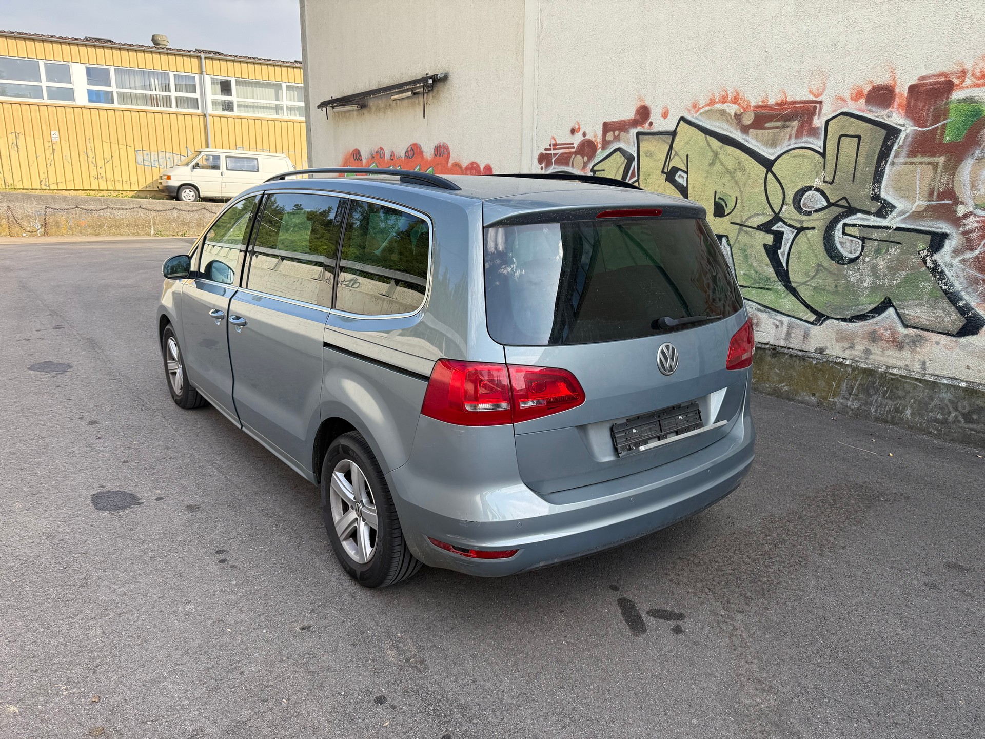 VW Sharan 2.0 TDI BMT Comfortline DSG-image-5