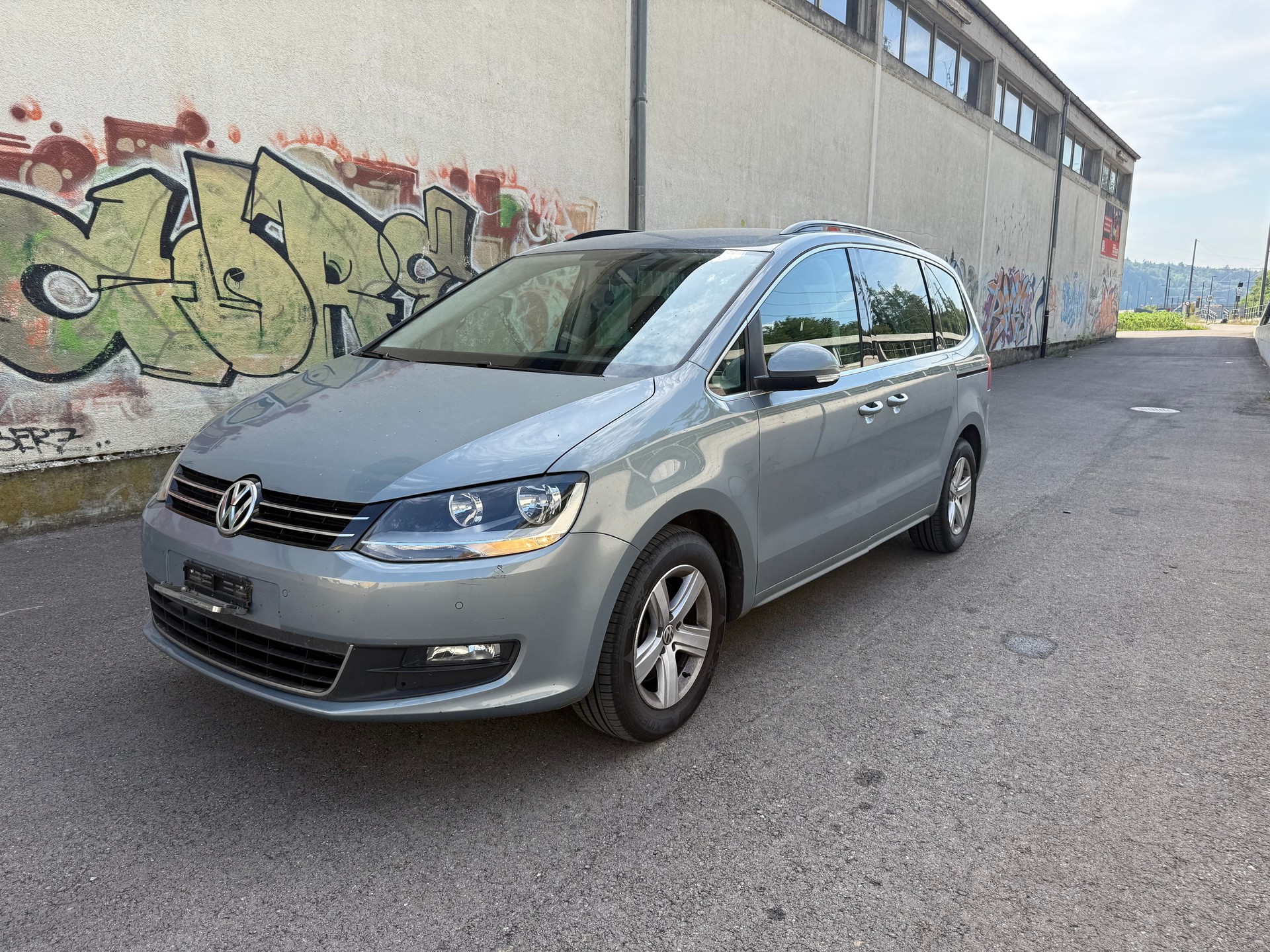 VW Sharan 2.0 TDI BMT Comfortline DSG-image-1