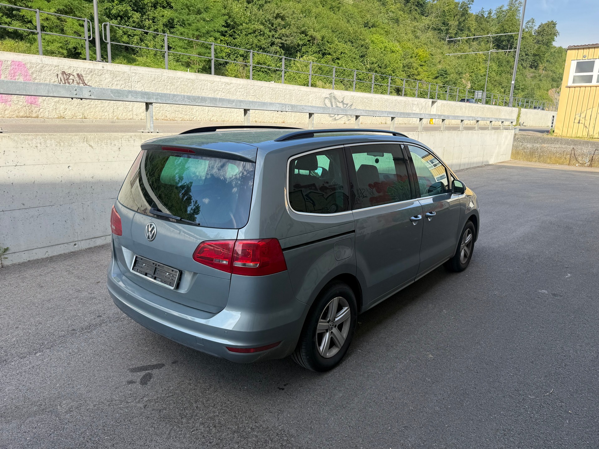VW Sharan 2.0 TDI BMT Comfortline DSG-image-4