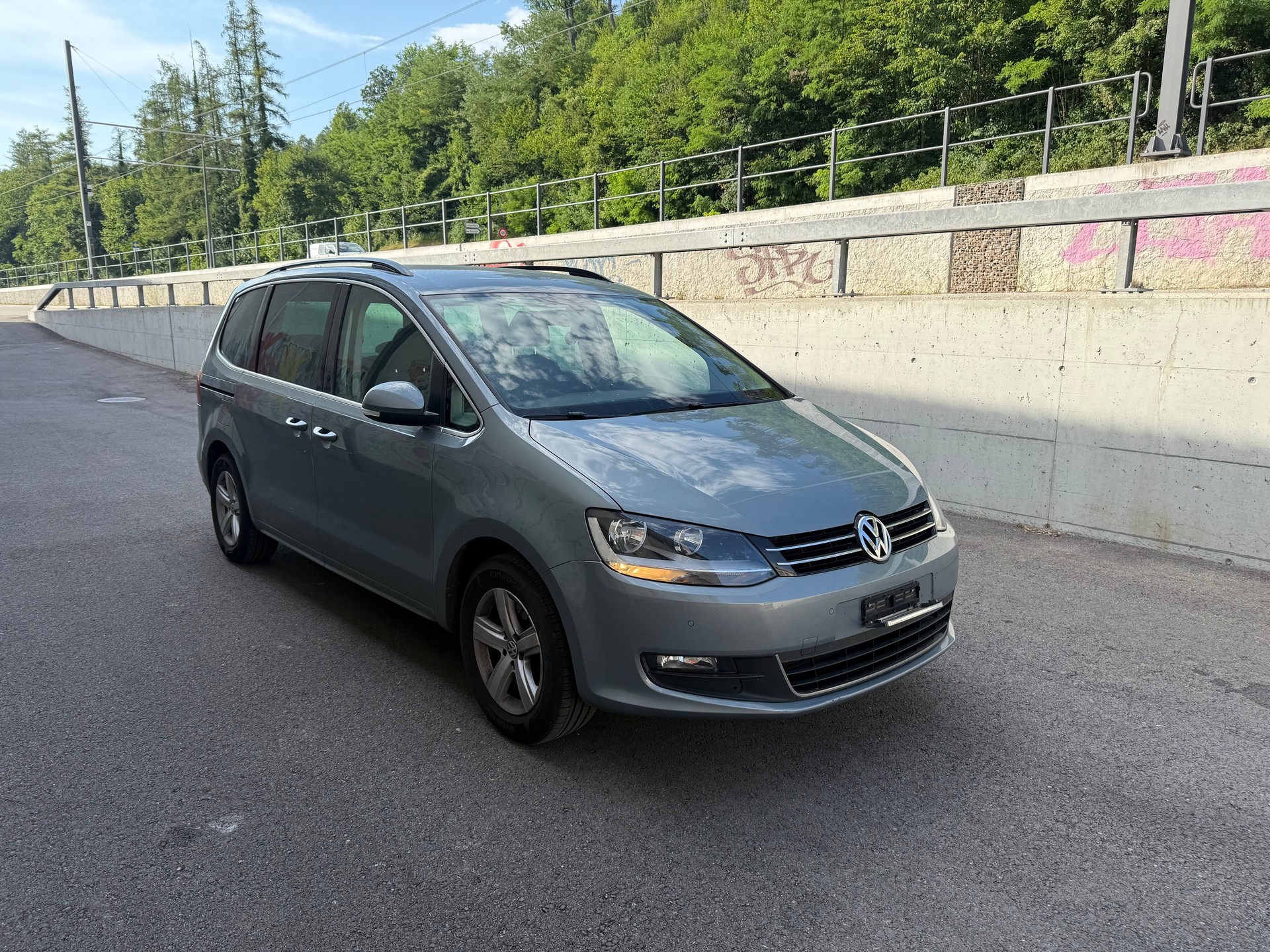 VW Sharan 2.0 TDI BMT Comfortline DSG-image-2