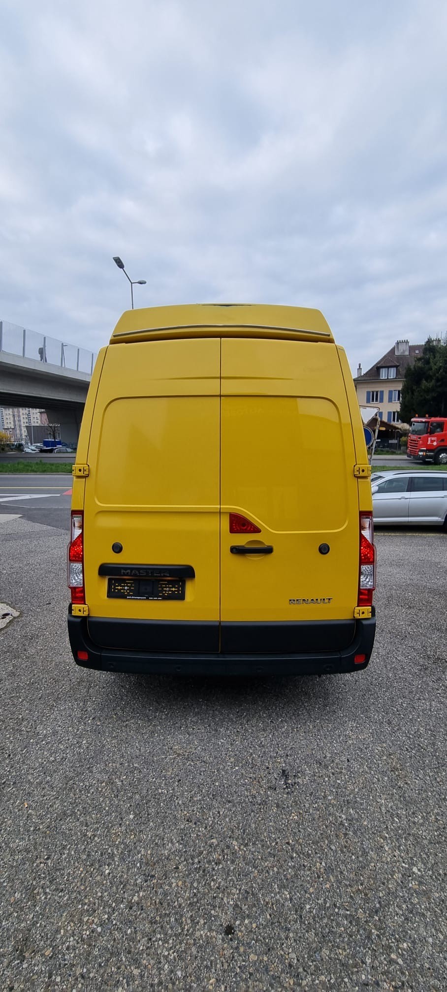 RENAULT Master T35 2.3dCi 135 L3H3-image-2