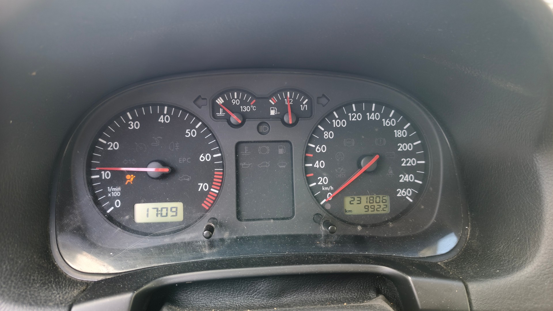 VW Golf 1.8 Comfortline 4Motion-image-8