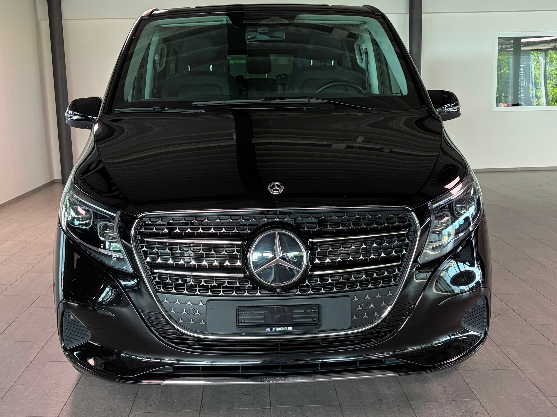 MERCEDES-BENZ V 250 d 4MATIC AVANTGARDE Lang (FL)-image-2