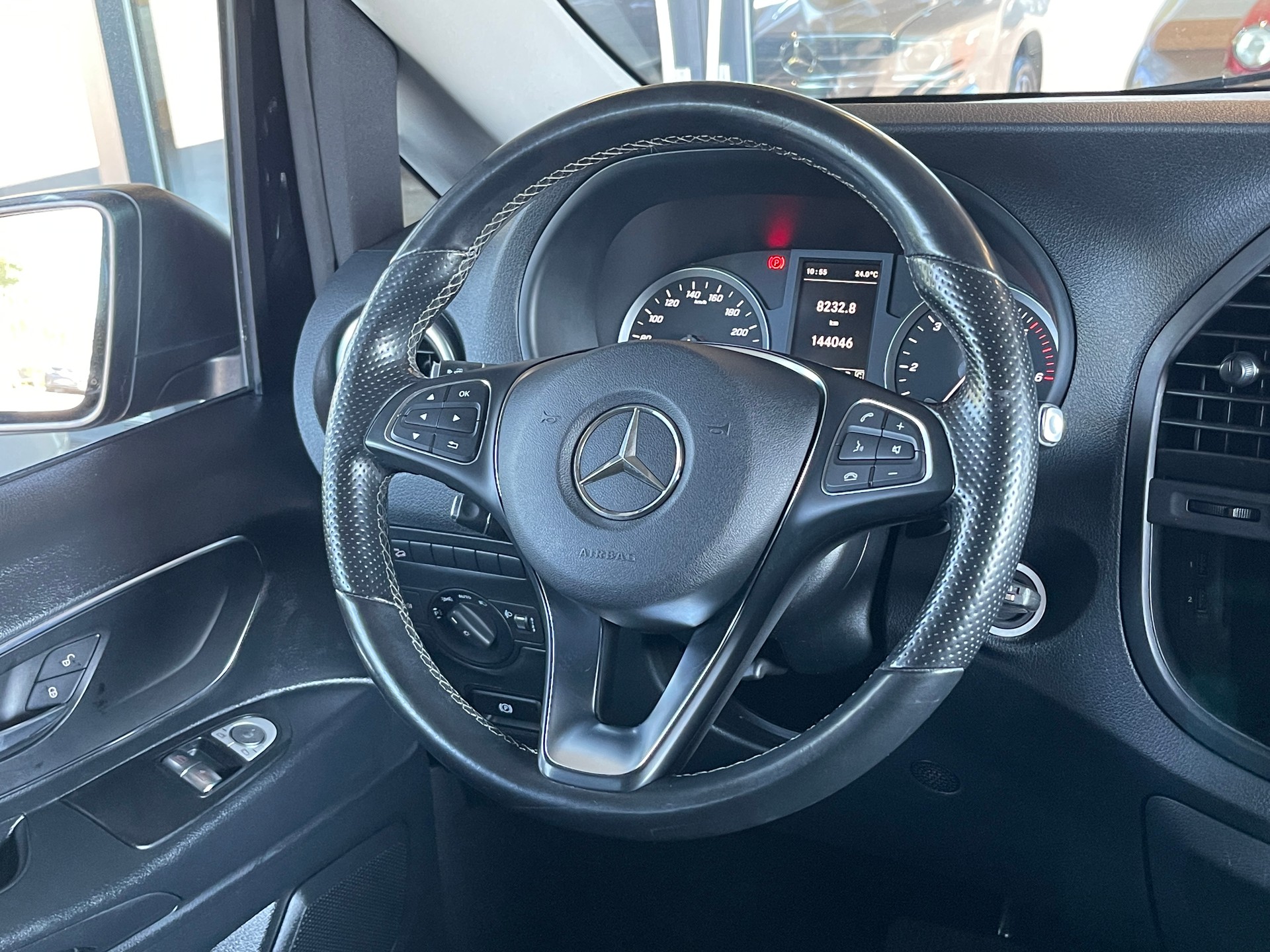 MERCEDES-BENZ Vito 116 CDI Lang Base Tourer 4Matic 9G-Tronic*9 Plätze-image-9