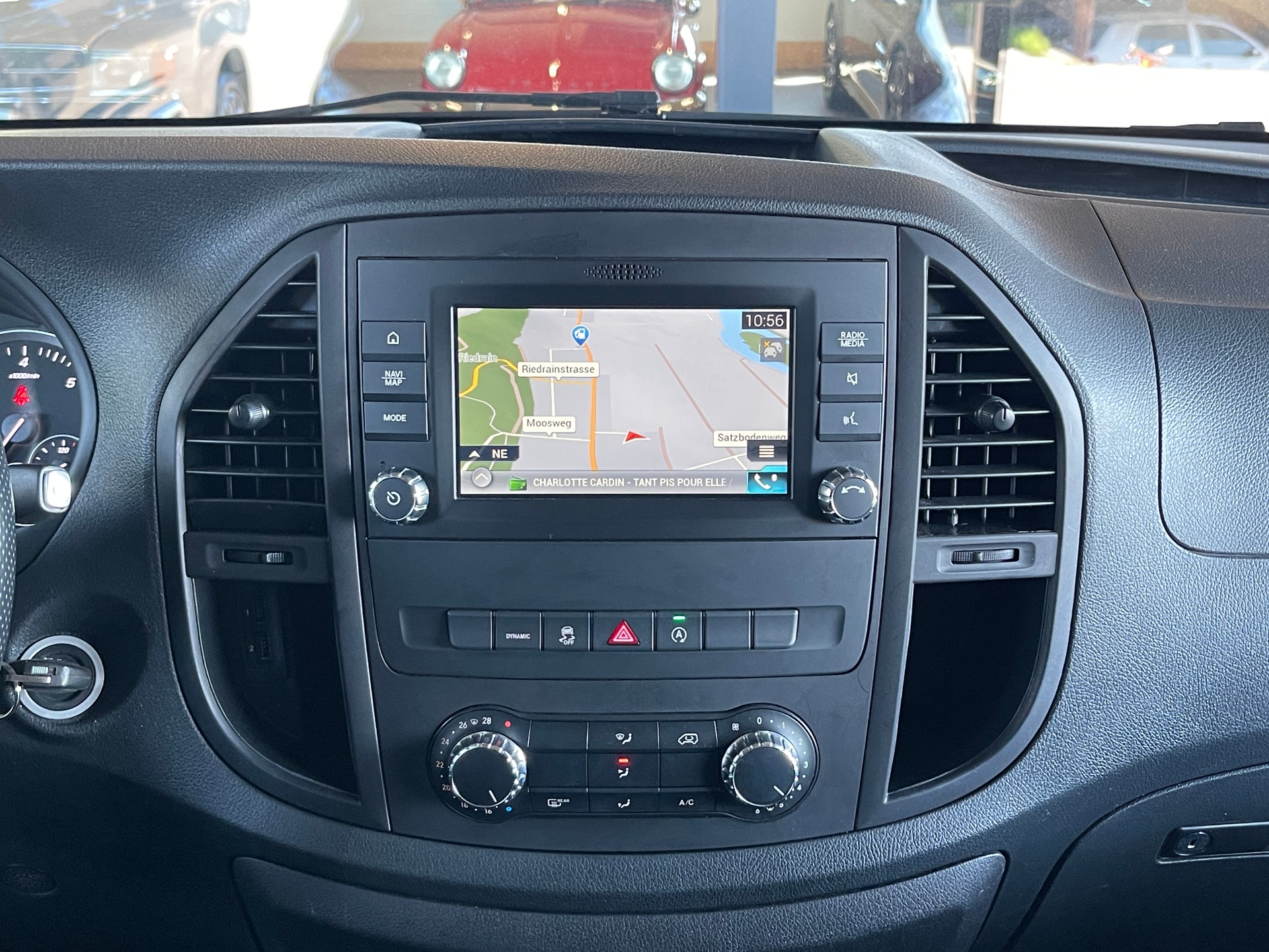 MERCEDES-BENZ Vito 116 CDI Lang Base Tourer 4Matic 9G-Tronic*9 Plätze-image-10