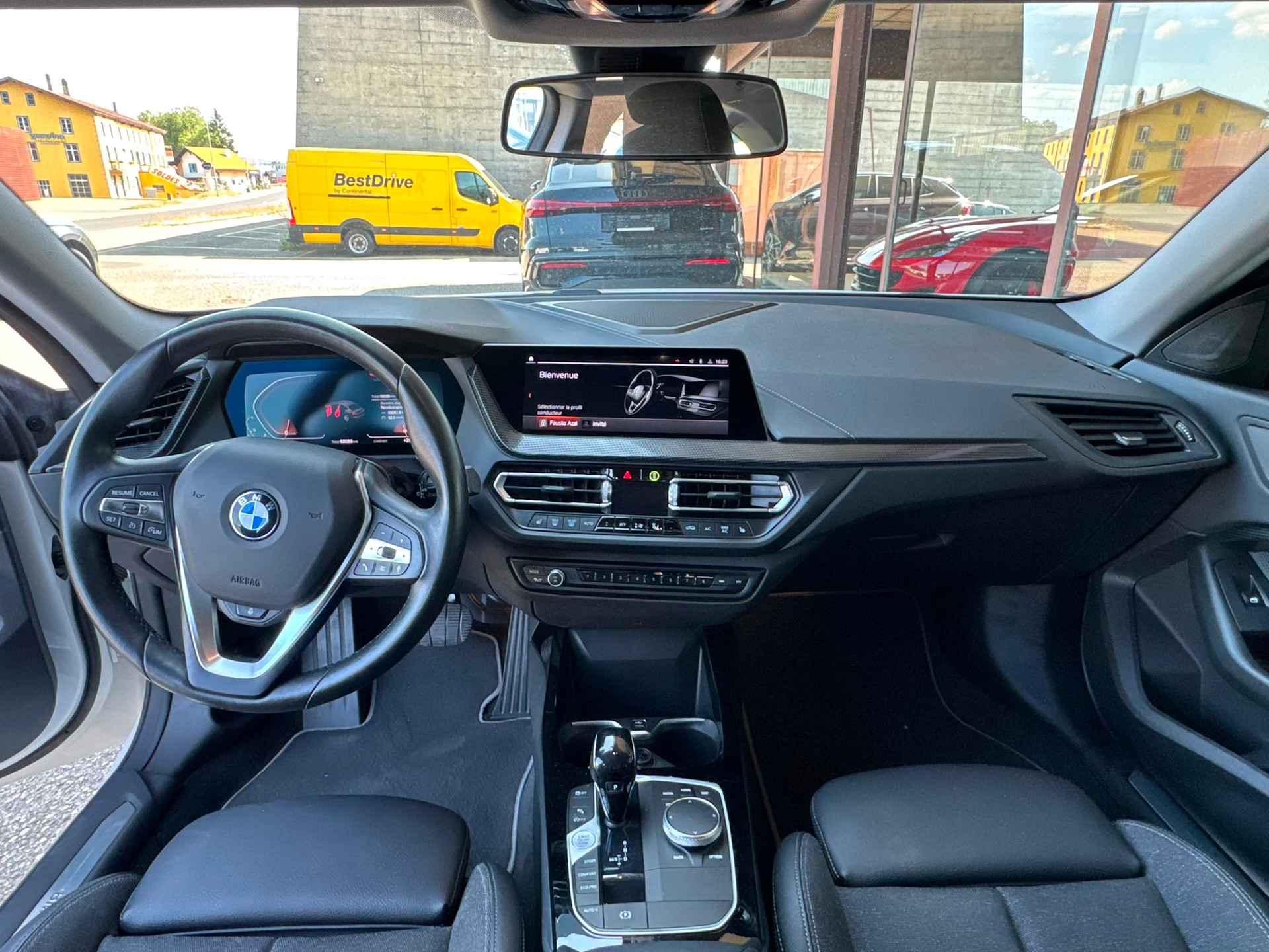 BMW 218d Gran Coupé Sport Line Steptronic-image-8
