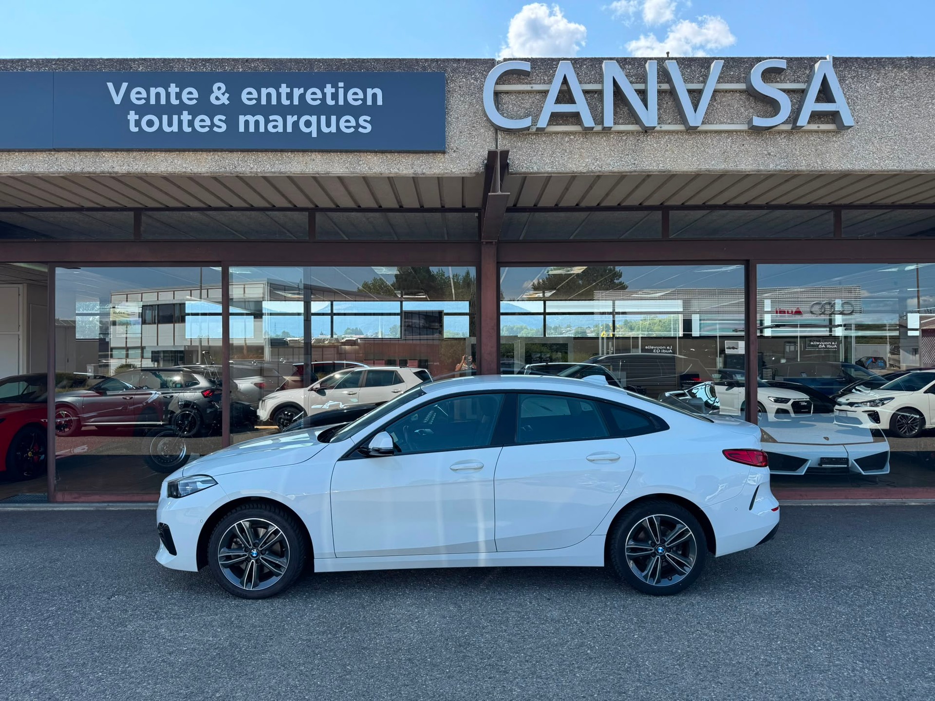 BMW 218d Gran Coupé Sport Line Steptronic-image-0