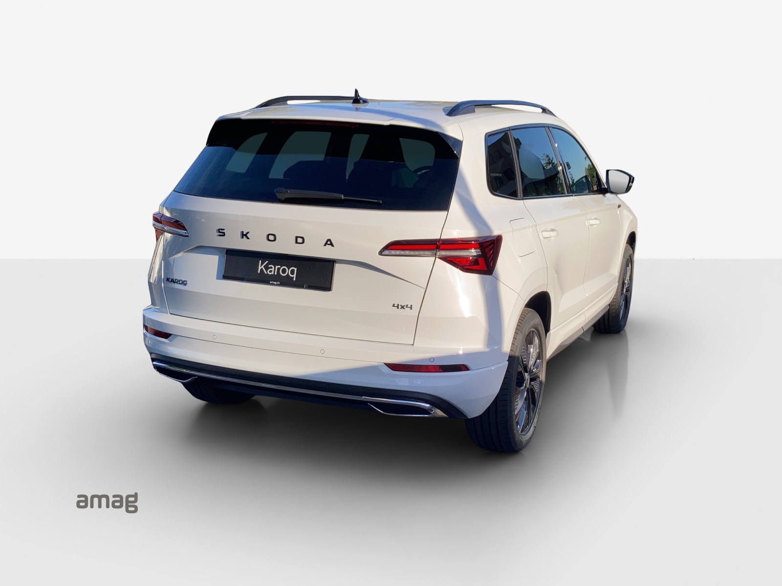SKODA Karoq 2.0 TSI SportLine 4x4 DSG-image-4