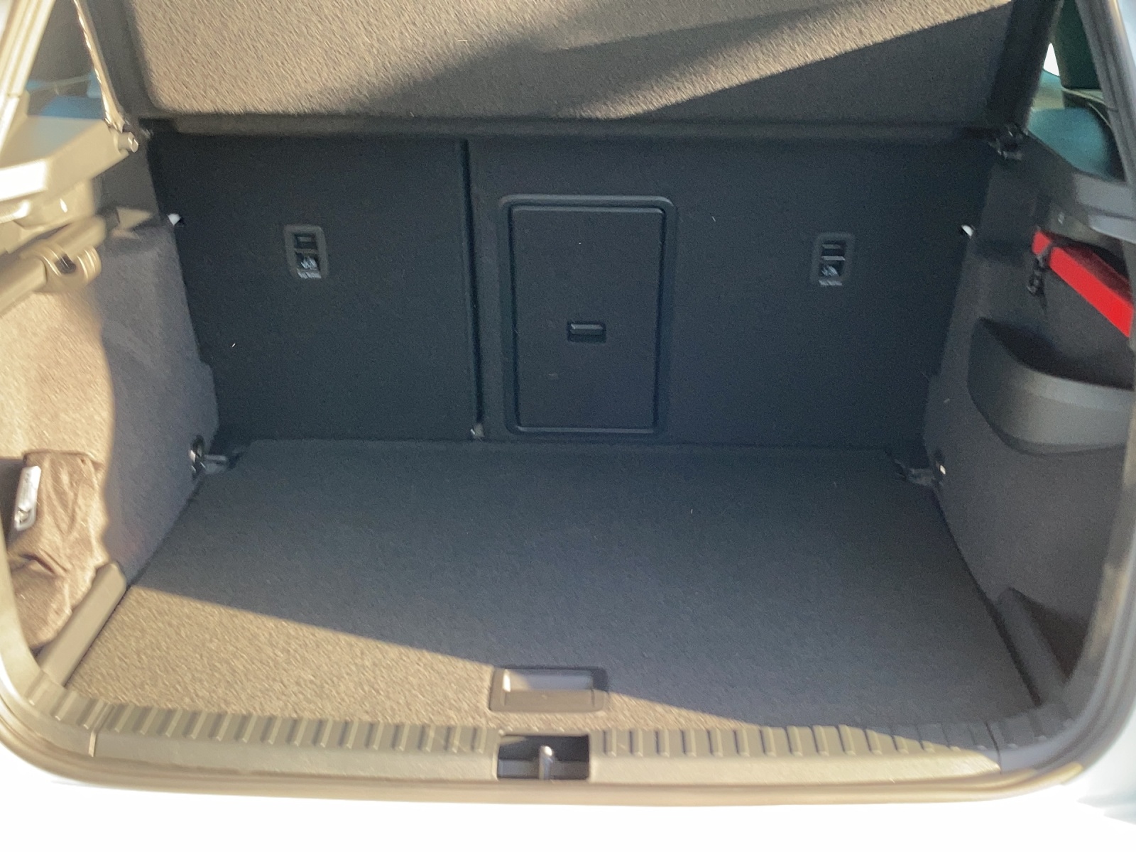 SKODA Karoq 2.0 TSI SportLine 4x4 DSG-image-12