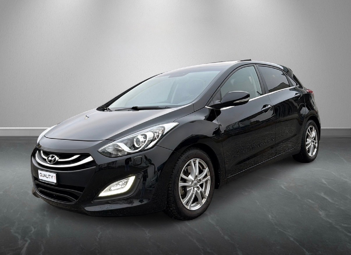 HYUNDAI i30 1.6 CRDi Vertex-image-0
