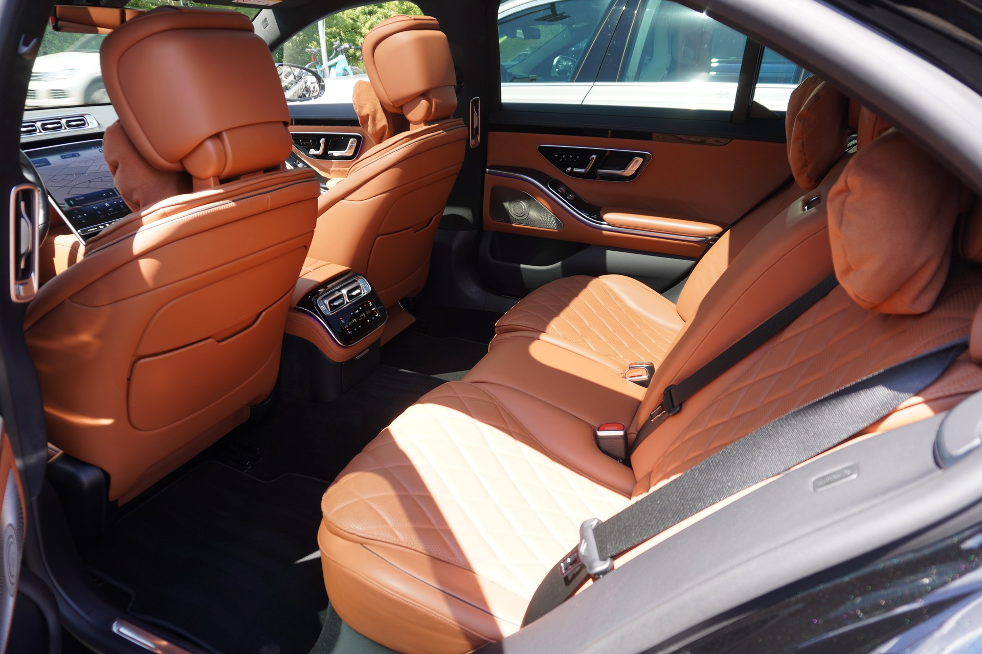 MERCEDES-BENZ S 580 e L 4Matic 9G-Tronic-image-15