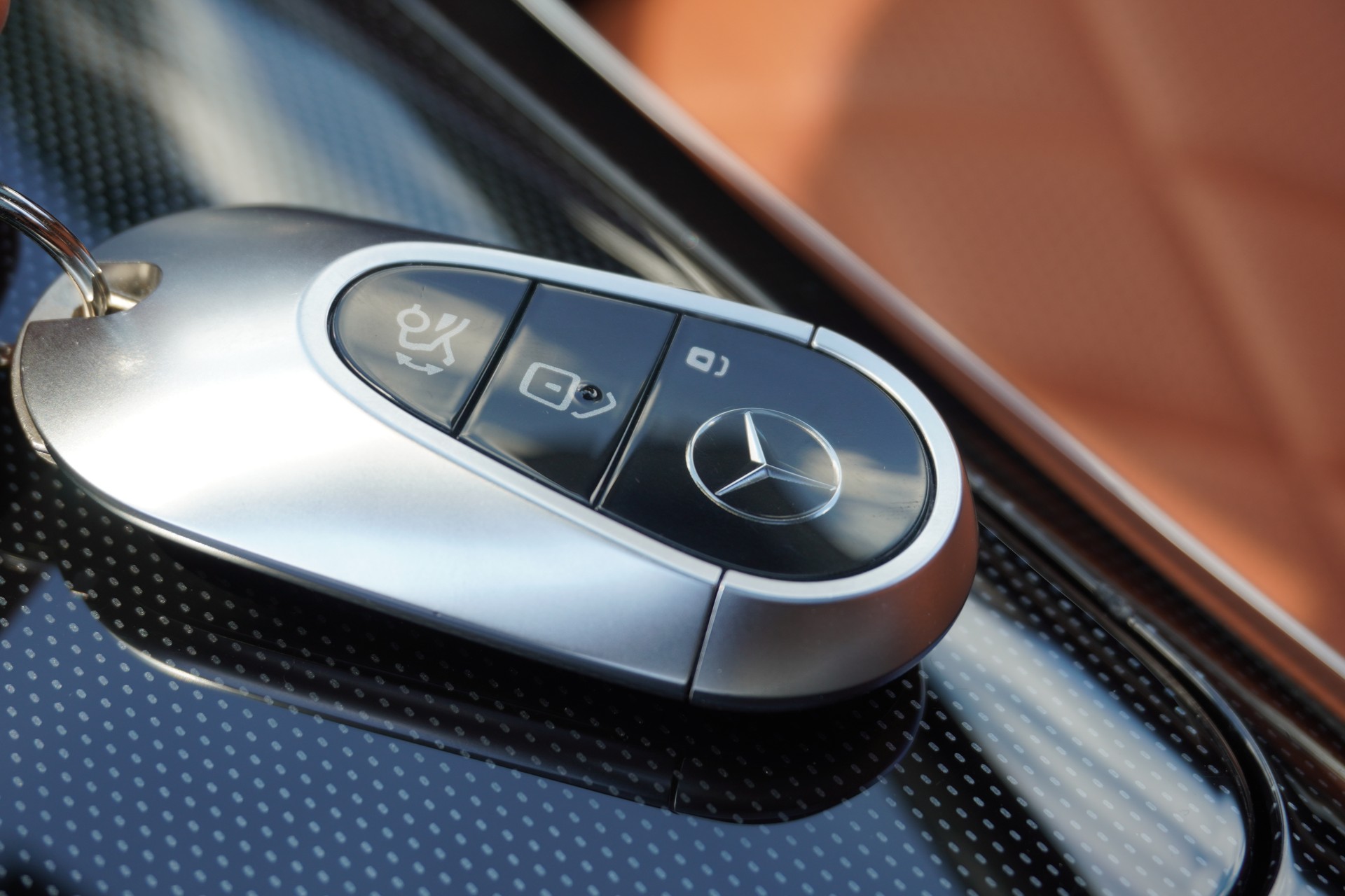 MERCEDES-BENZ S 580 e L 4Matic 9G-Tronic-image-24