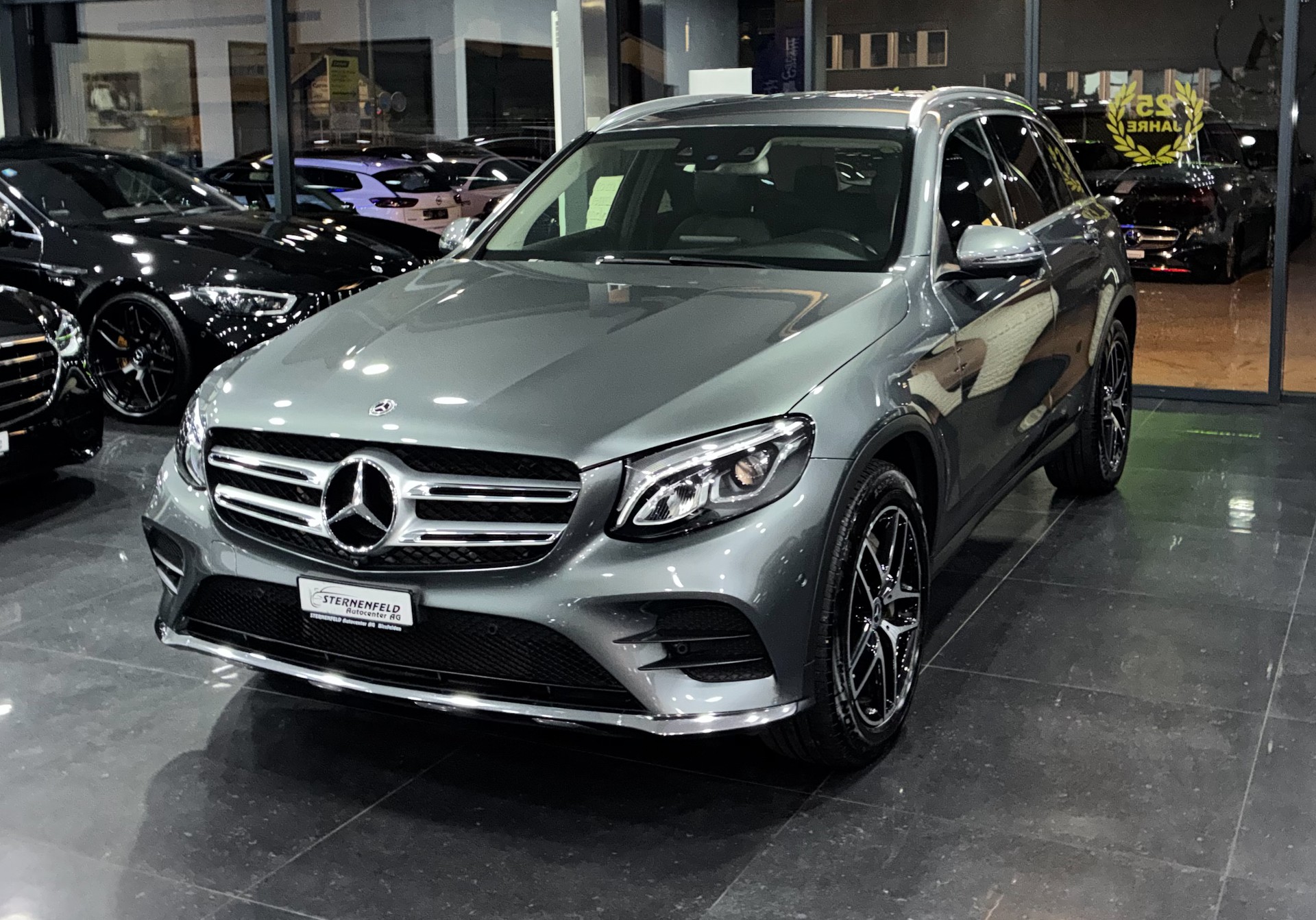MERCEDES-BENZ GLC 250 d AMG Line 4Matic 9G-Tronic-image-0