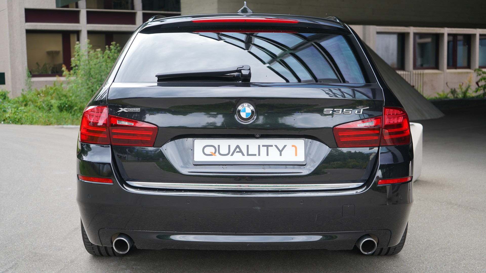 BMW 535d Touring xDrive Luxury Line Steptronic-image-4
