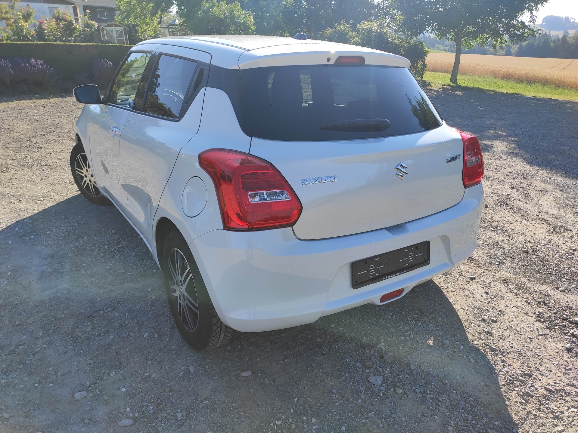 SUZUKI Swift 1.0 12V Compact Top Automatic-image-4