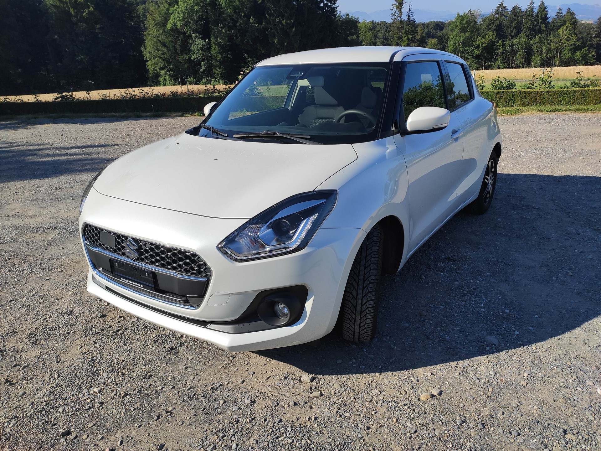 SUZUKI Swift 1.0 12V Compact Top Automatic-image-1