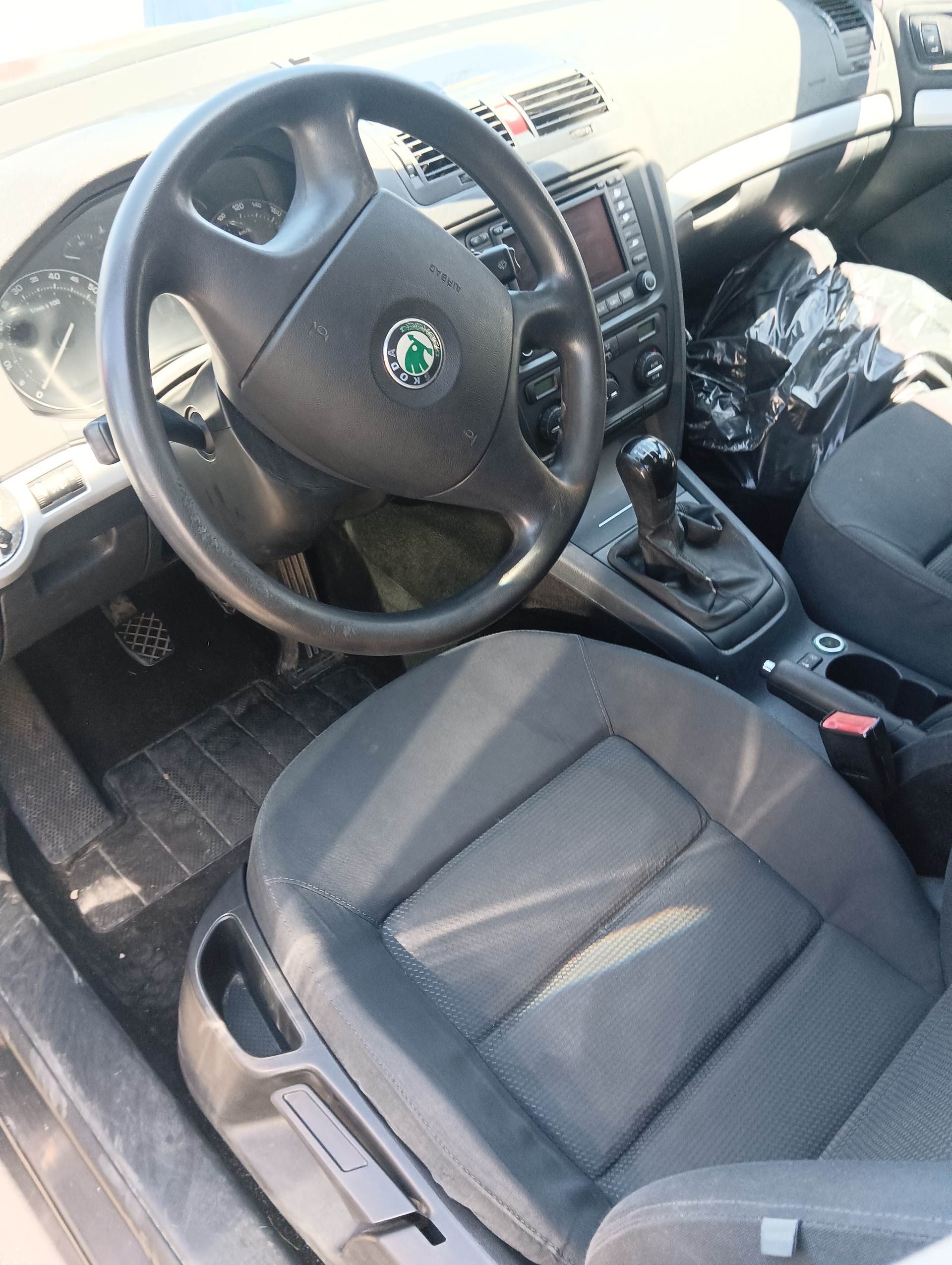 SKODA OCTAVIA-image-4