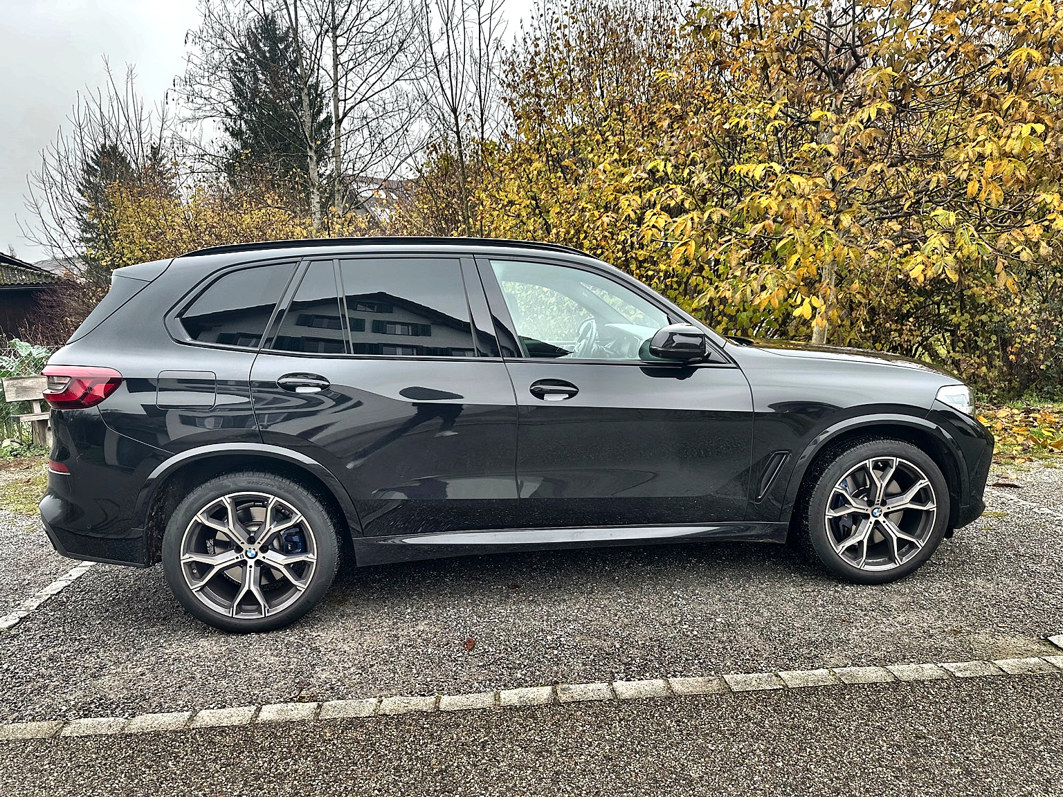BMW X5 xDrive 48V 40d M Sport · LUFTFEDERUNG · HINTERACHSLENKUNG · INDIVIDUAL-image-2