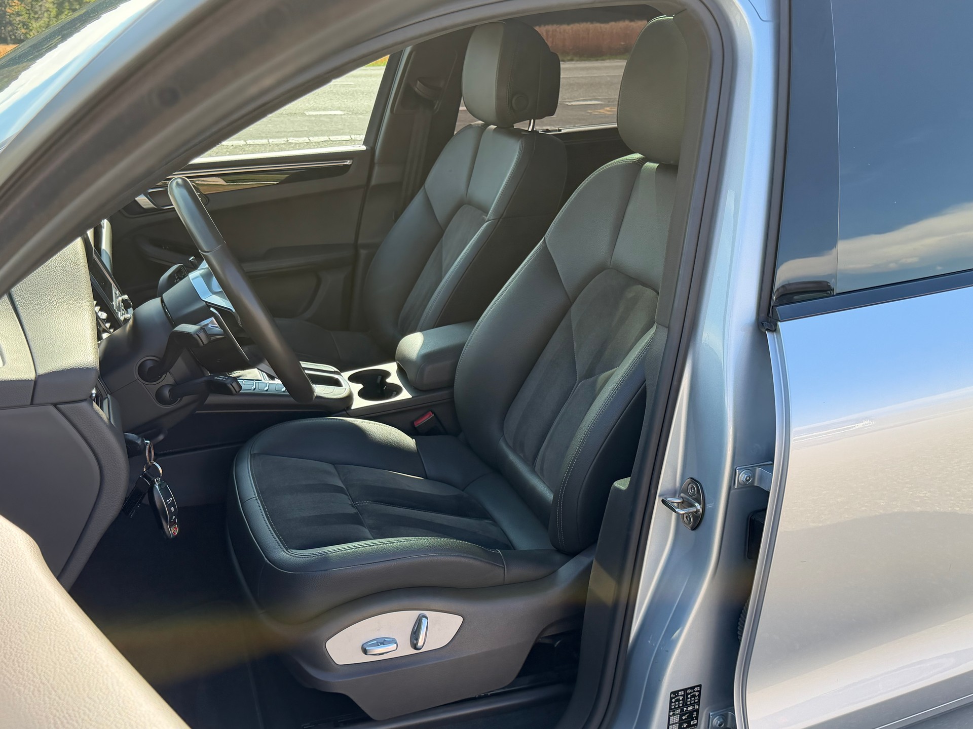 PORSCHE Macan PDK-image-9