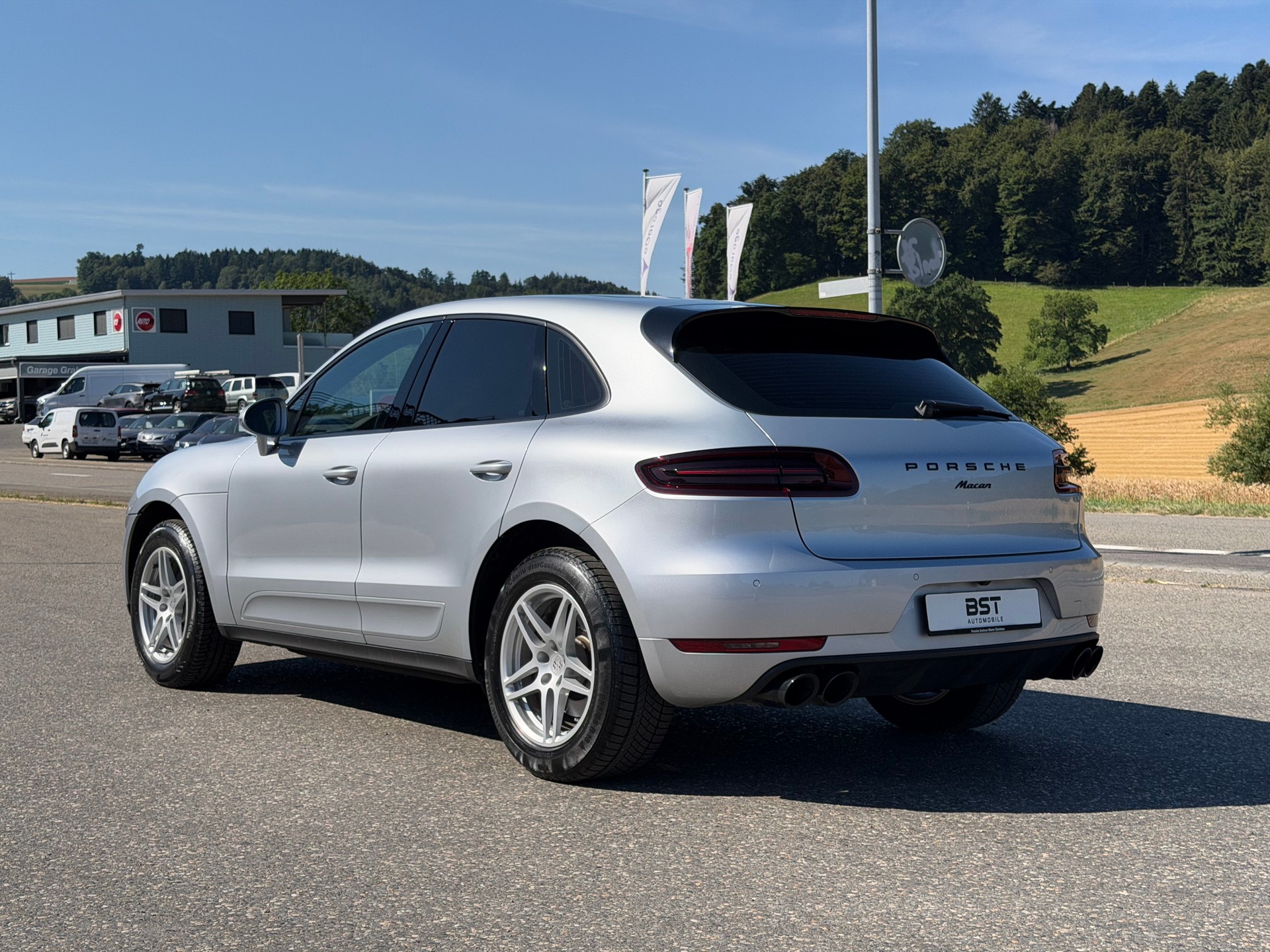 PORSCHE Macan PDK-image-2