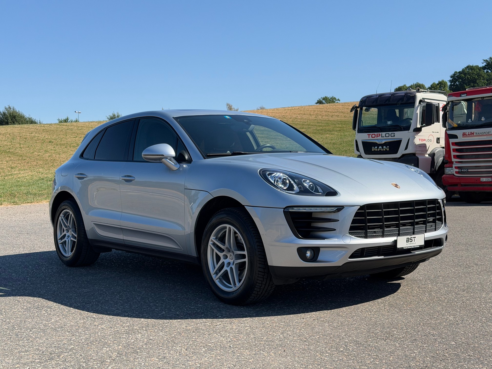 PORSCHE Macan PDK-image-6