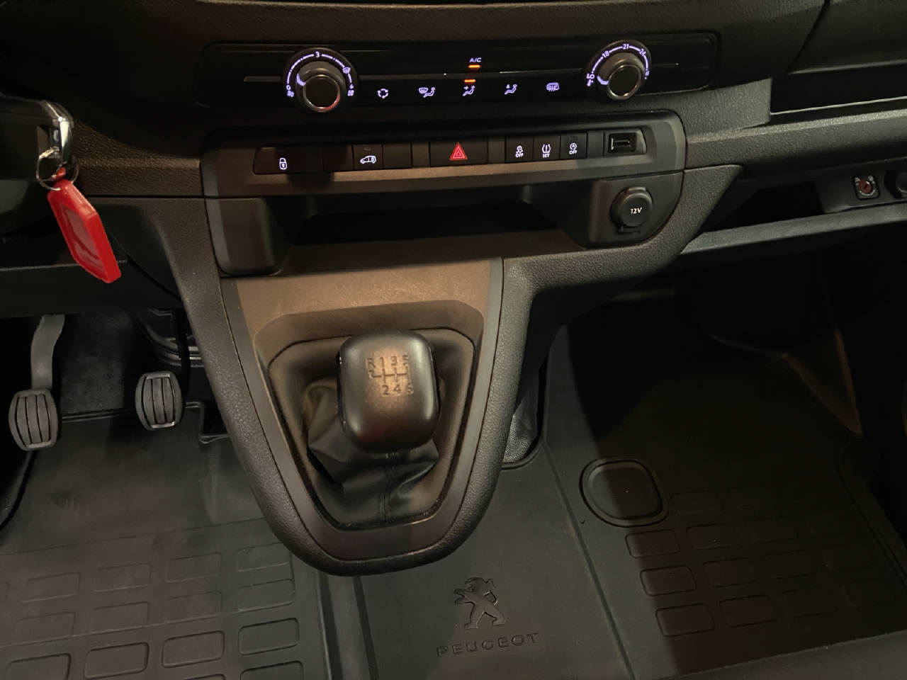 PEUGEOT Expert Kaw. Standard 1.5 BlueHDi 120 S/S-image-11
