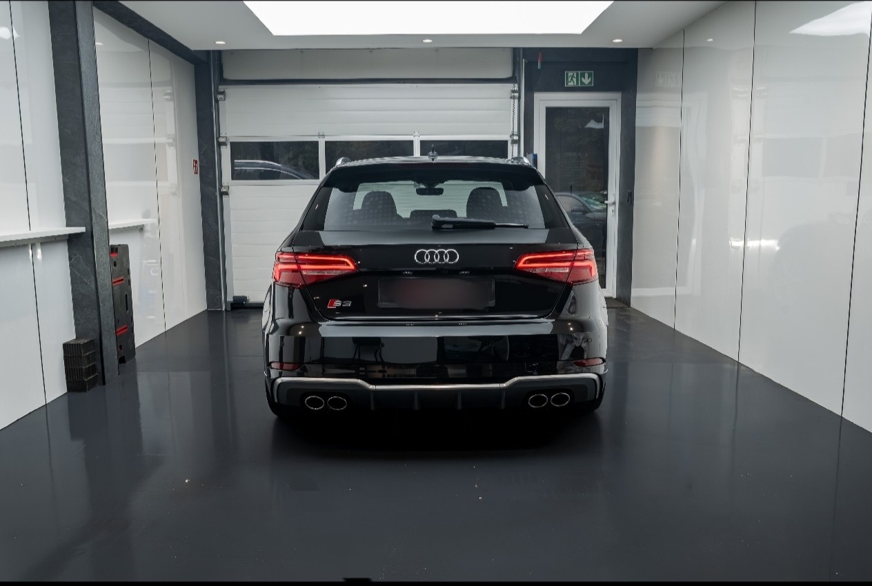 AUDI 2.0 T FSI quattro S-Tronic-image-3
