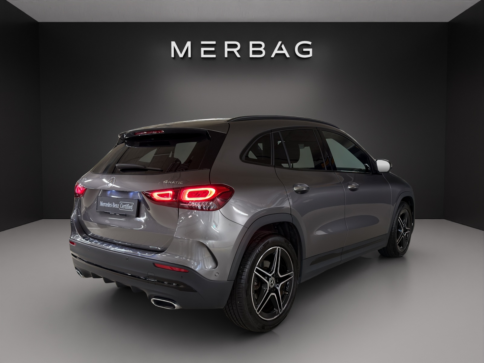 MERCEDES-BENZ GLA 200 4Matic AMG Line 8G-DCT-image-7